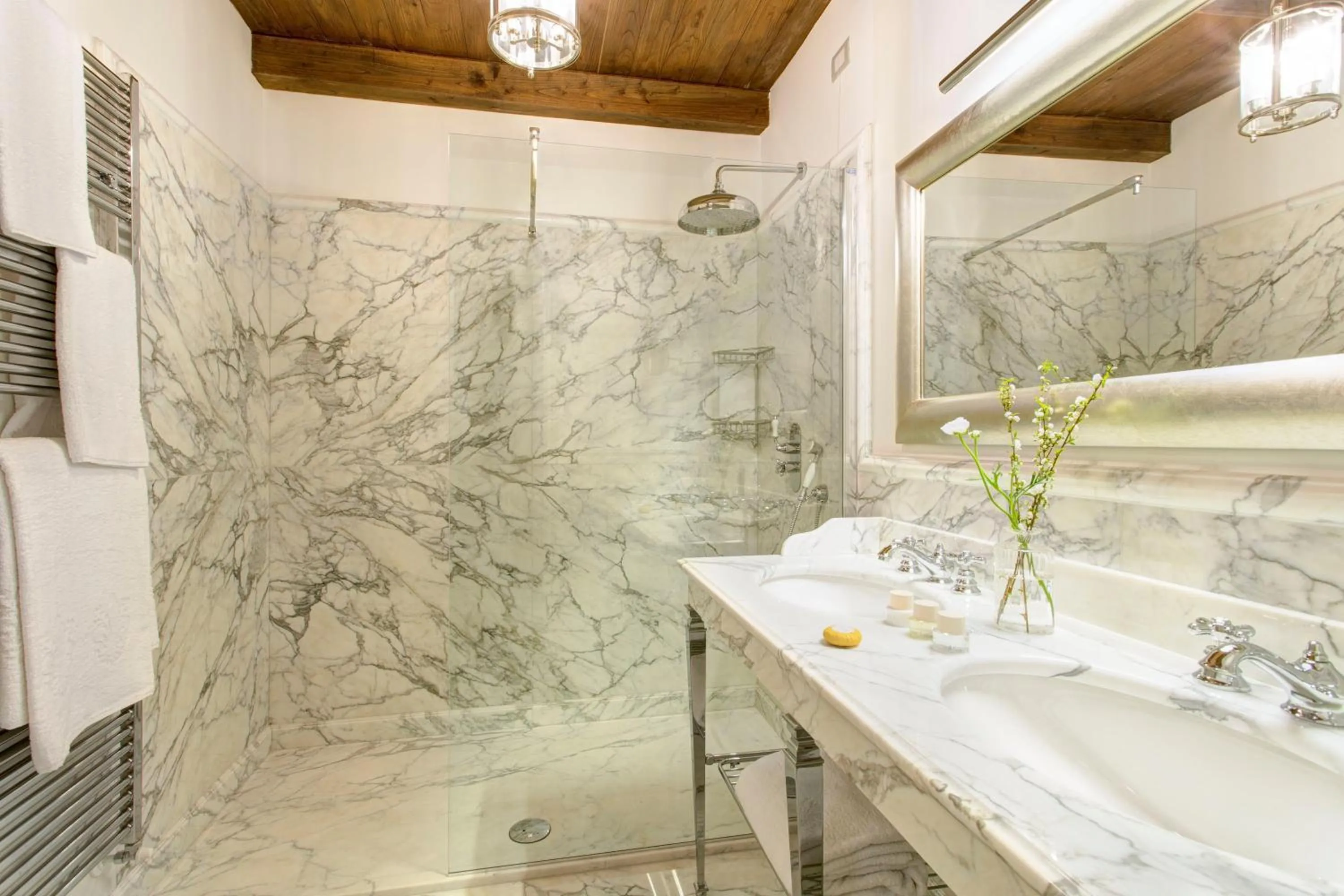 Shower in Villa Le Calvane