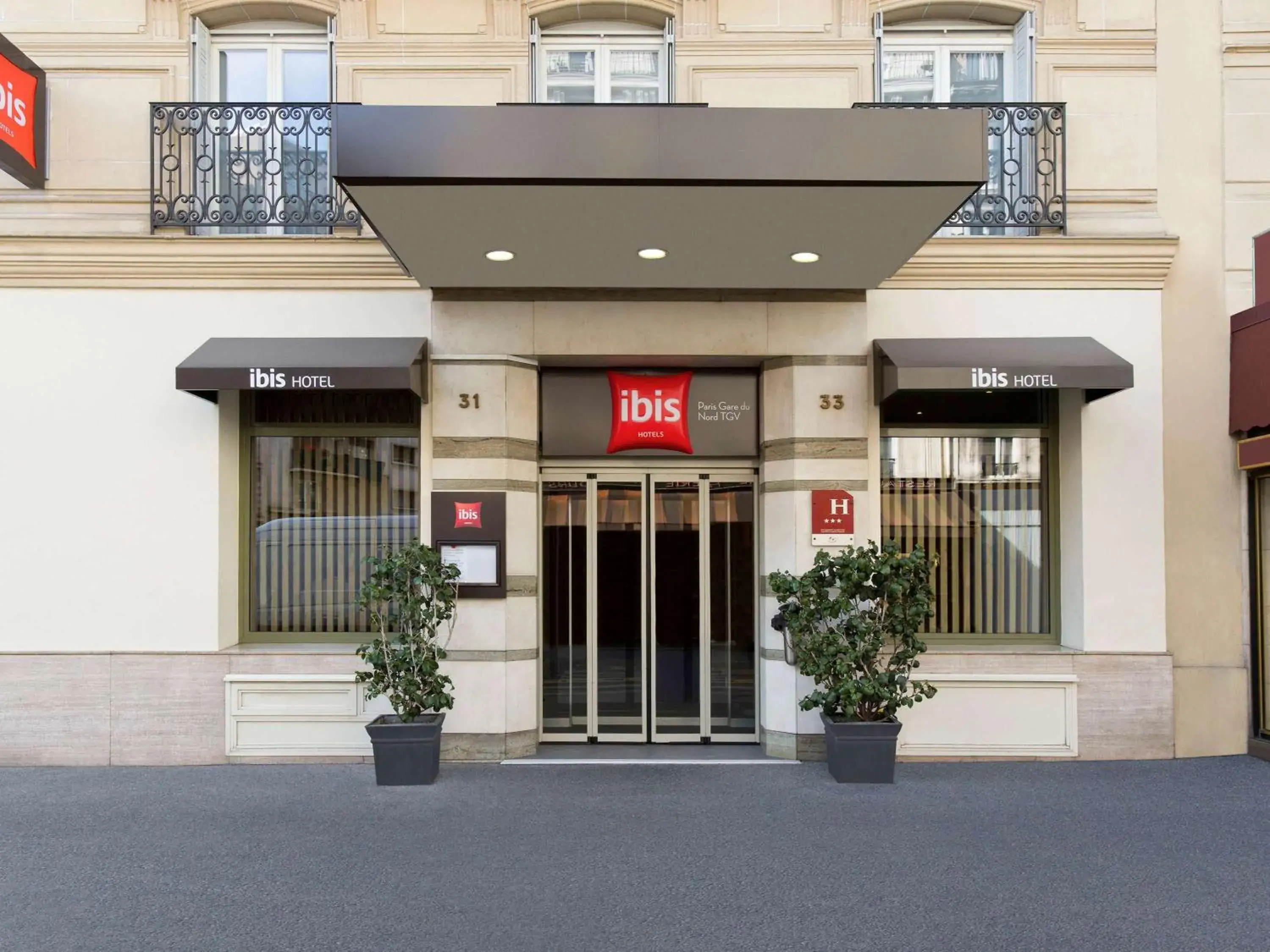 Property building in ibis Paris Gare du Nord TGV Property building in ibis Paris Gare du Nord TGV