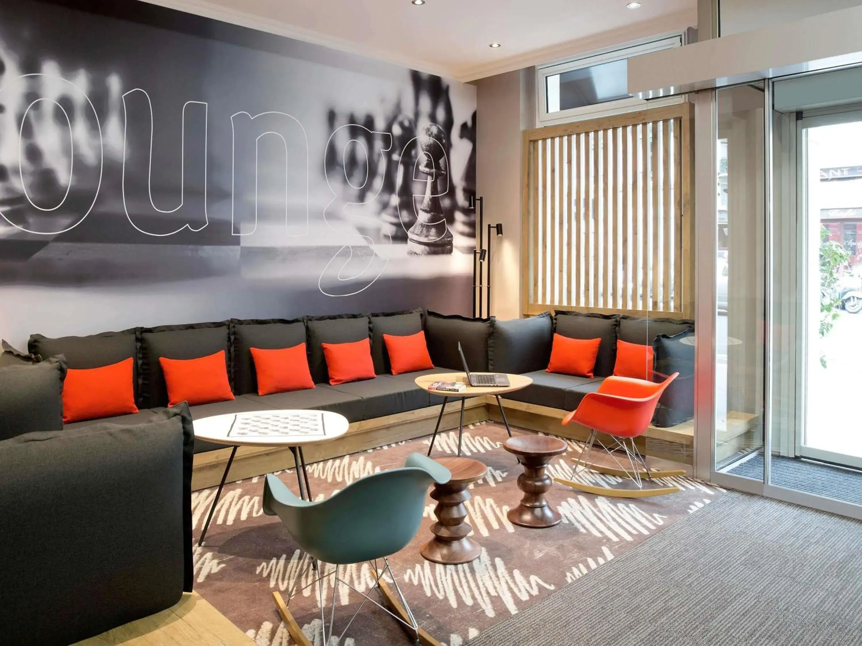 Property building in ibis Paris Gare du Nord TGV Property building in ibis Paris Gare du Nord TGV