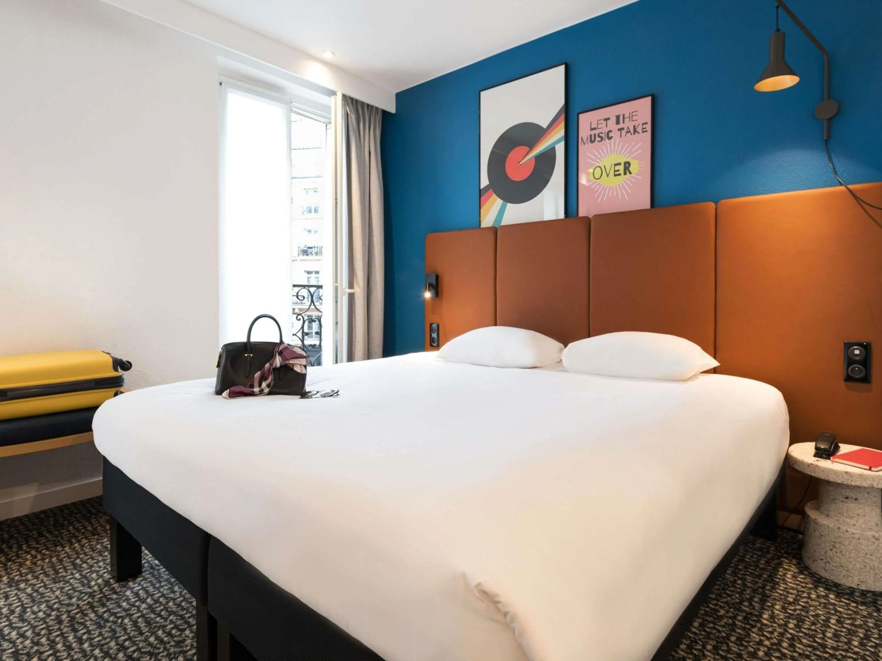 Bedroom, Bed in ibis Paris Gare du Nord TGV