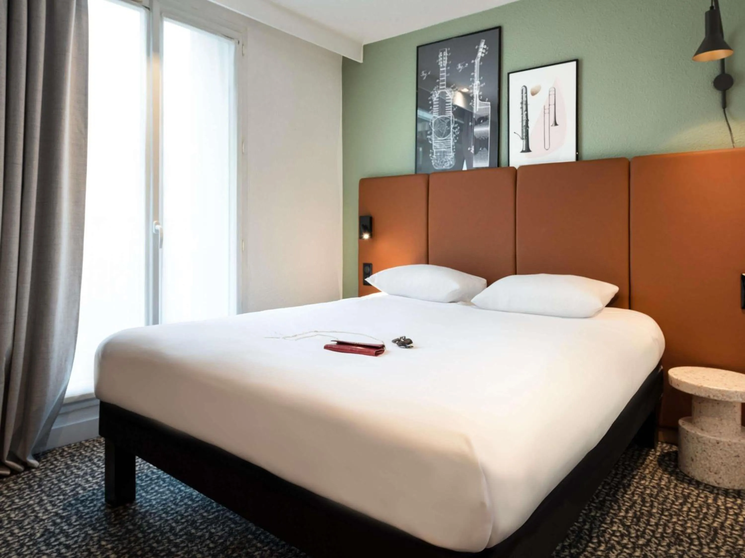 Bedroom, Bed in ibis Paris Gare du Nord TGV