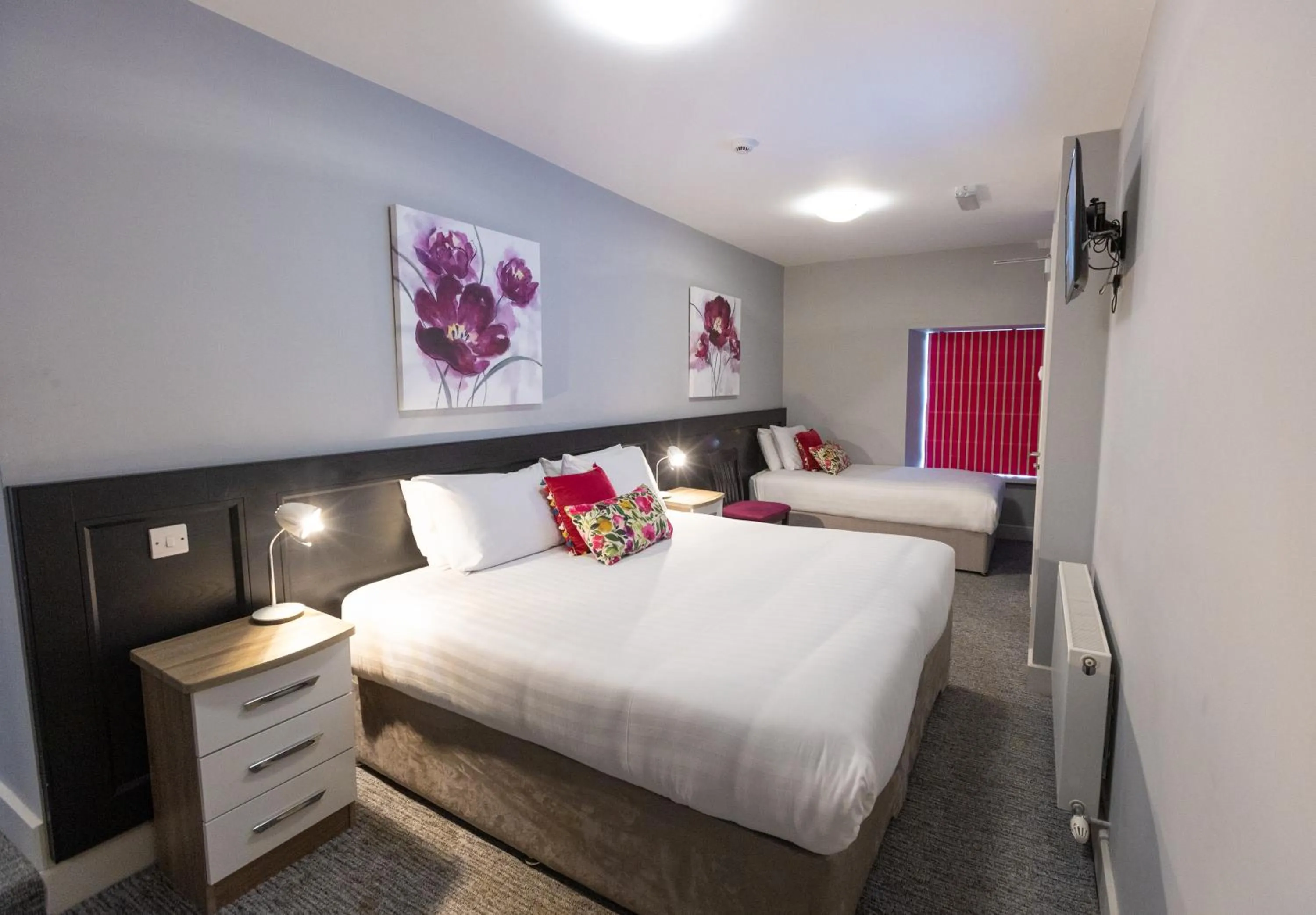 Bed in Behan's Horseshoe Bar & Restaurant