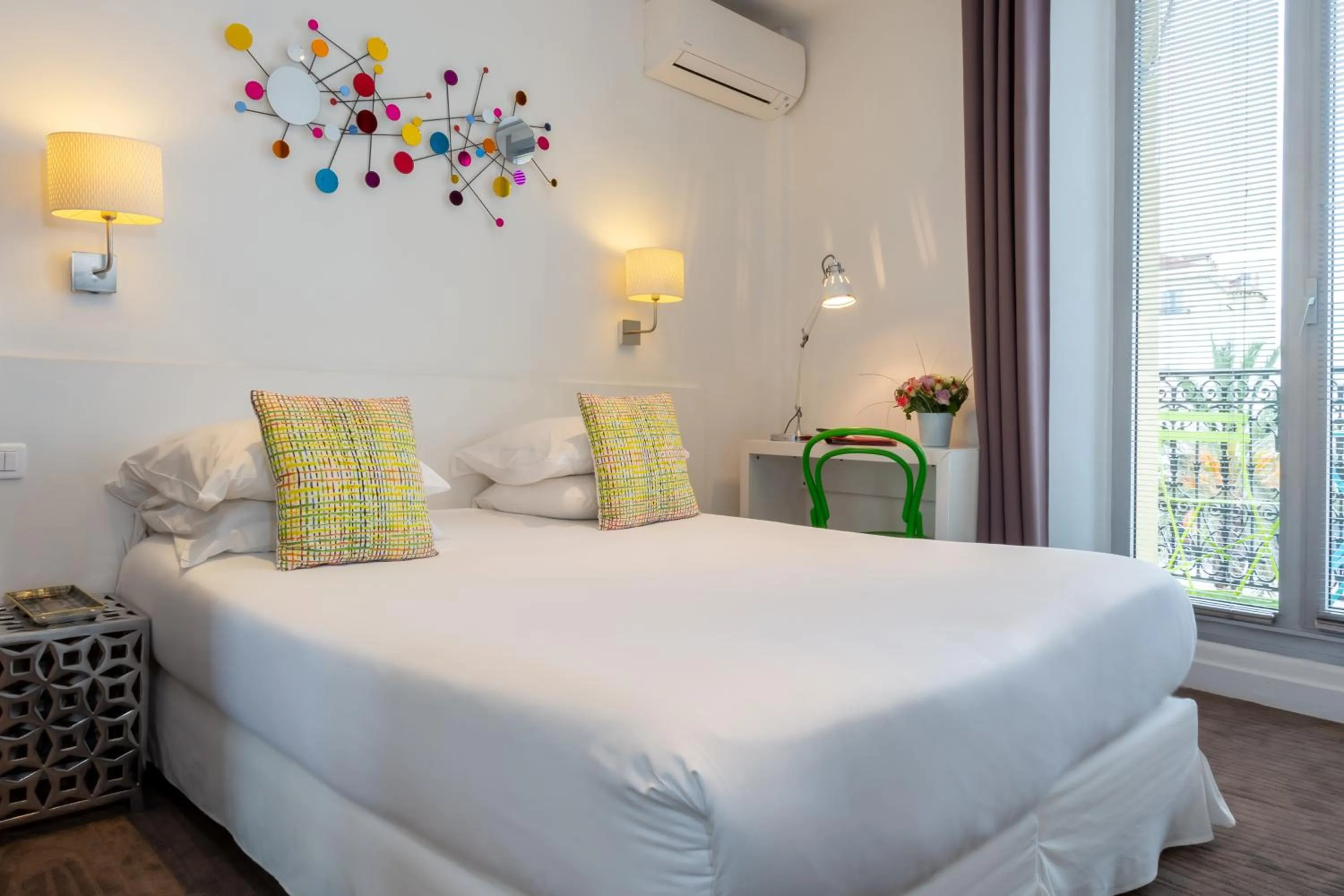 Bed in Hotel Colette