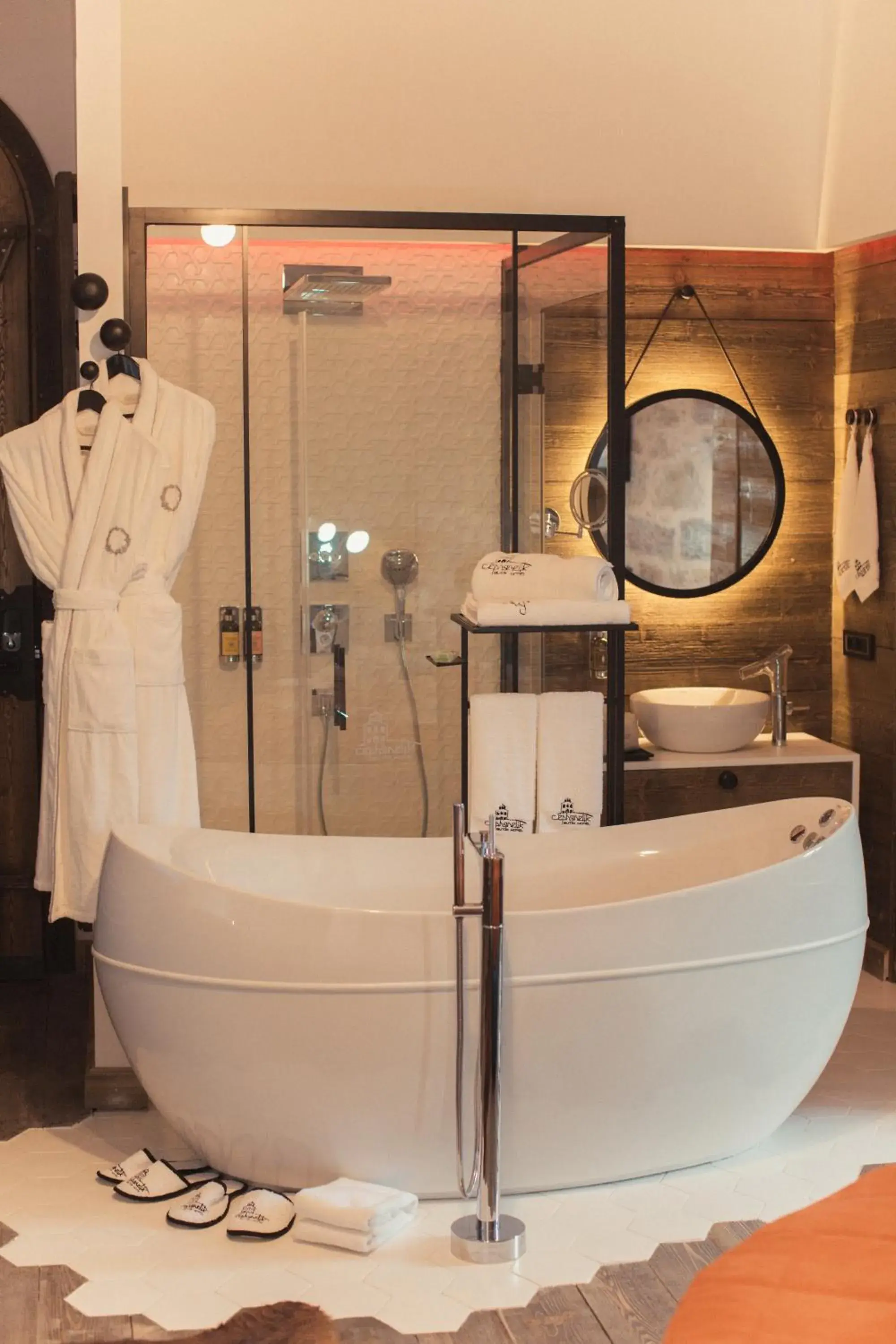 Queen Room with Bath in Cephanelik Butik Hotel Queen Room with Bath in Cephanelik Butik Hotel