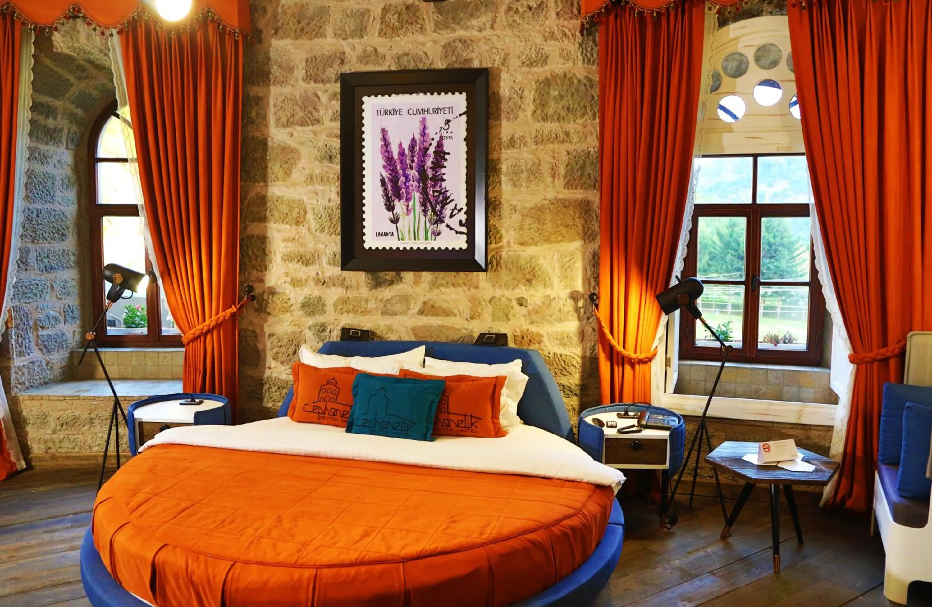 Bed in Cephanelik Butik Hotel