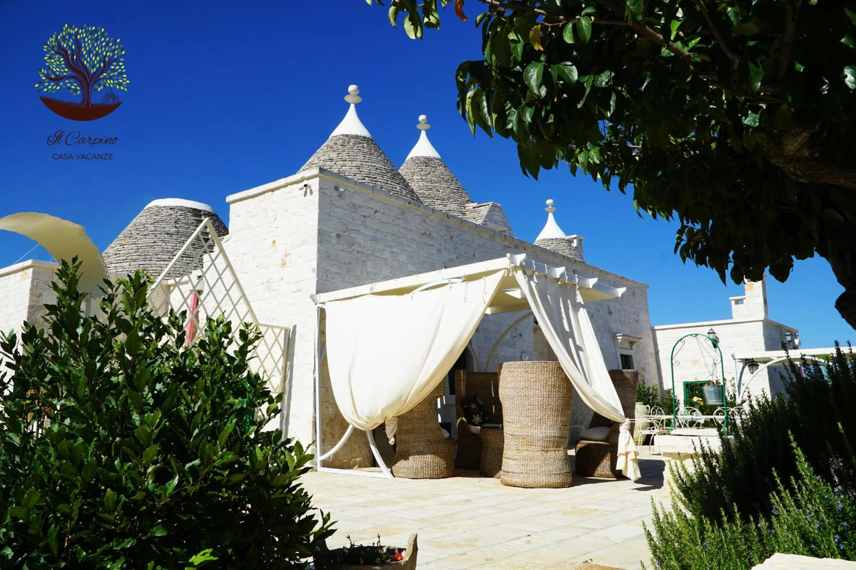 Property building in Il Carpino