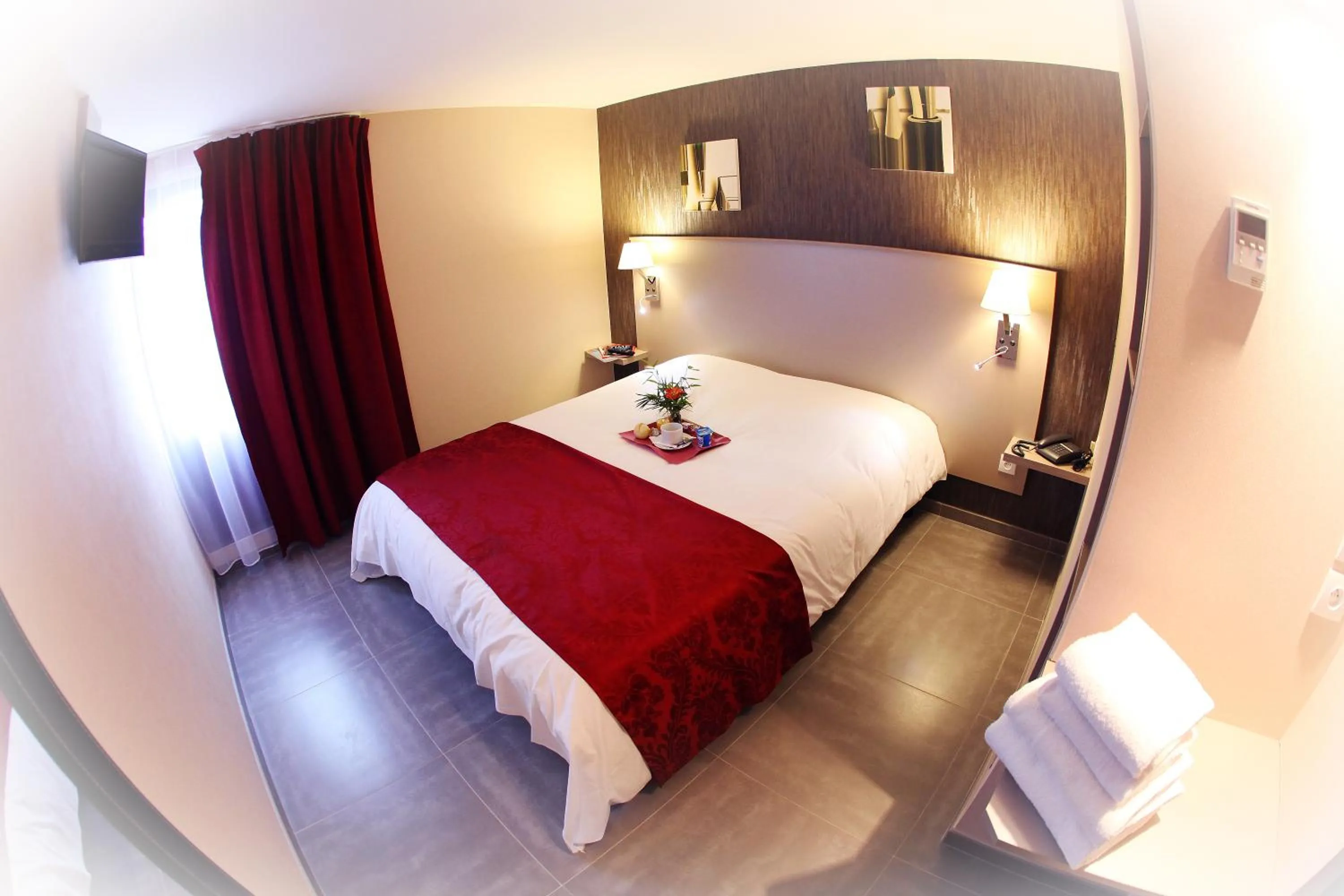 Bedroom, Bed in Hotel Le Coudon