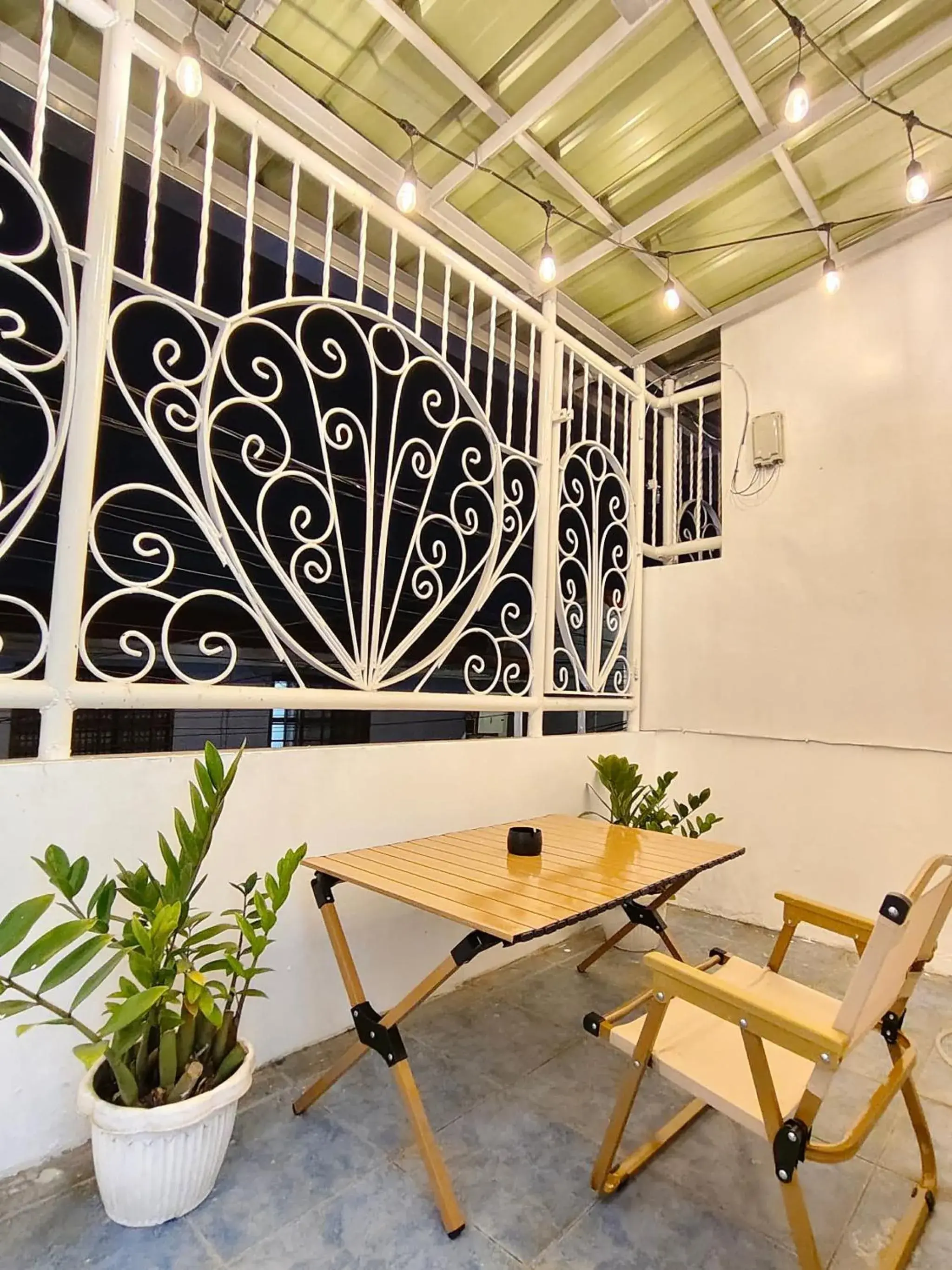 Single Room with Terrace in Nomads MNL Backpackers Homestay - near Airport Single Room with Terrace in Nomads MNL Backpackers Homestay - near Airport