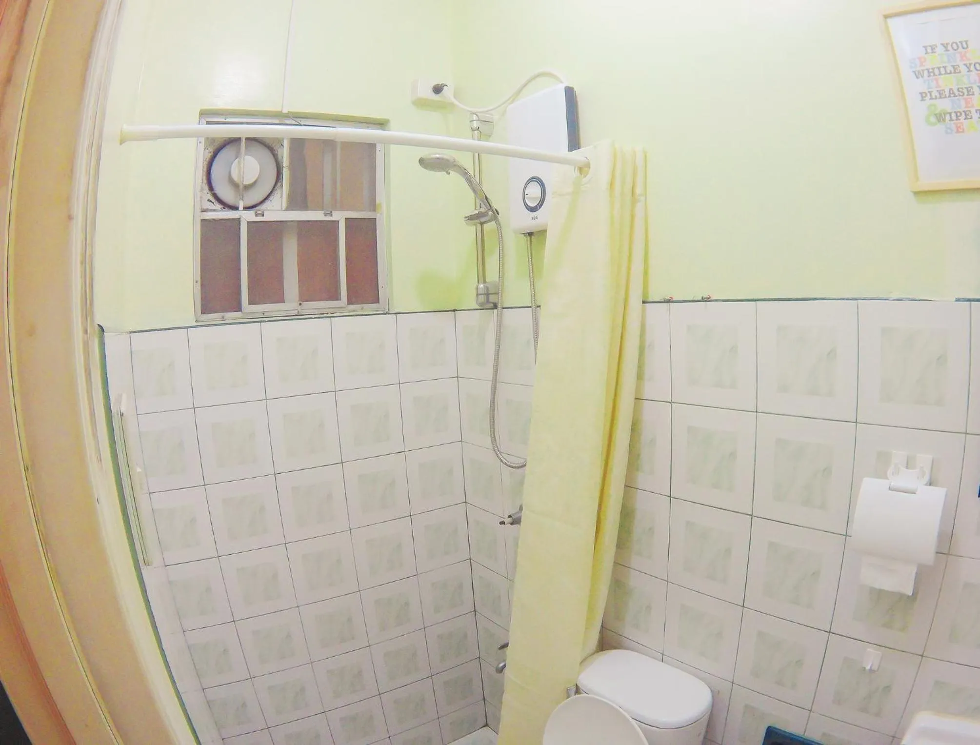 Nomads MNL Backpackers Homestay - near Airport