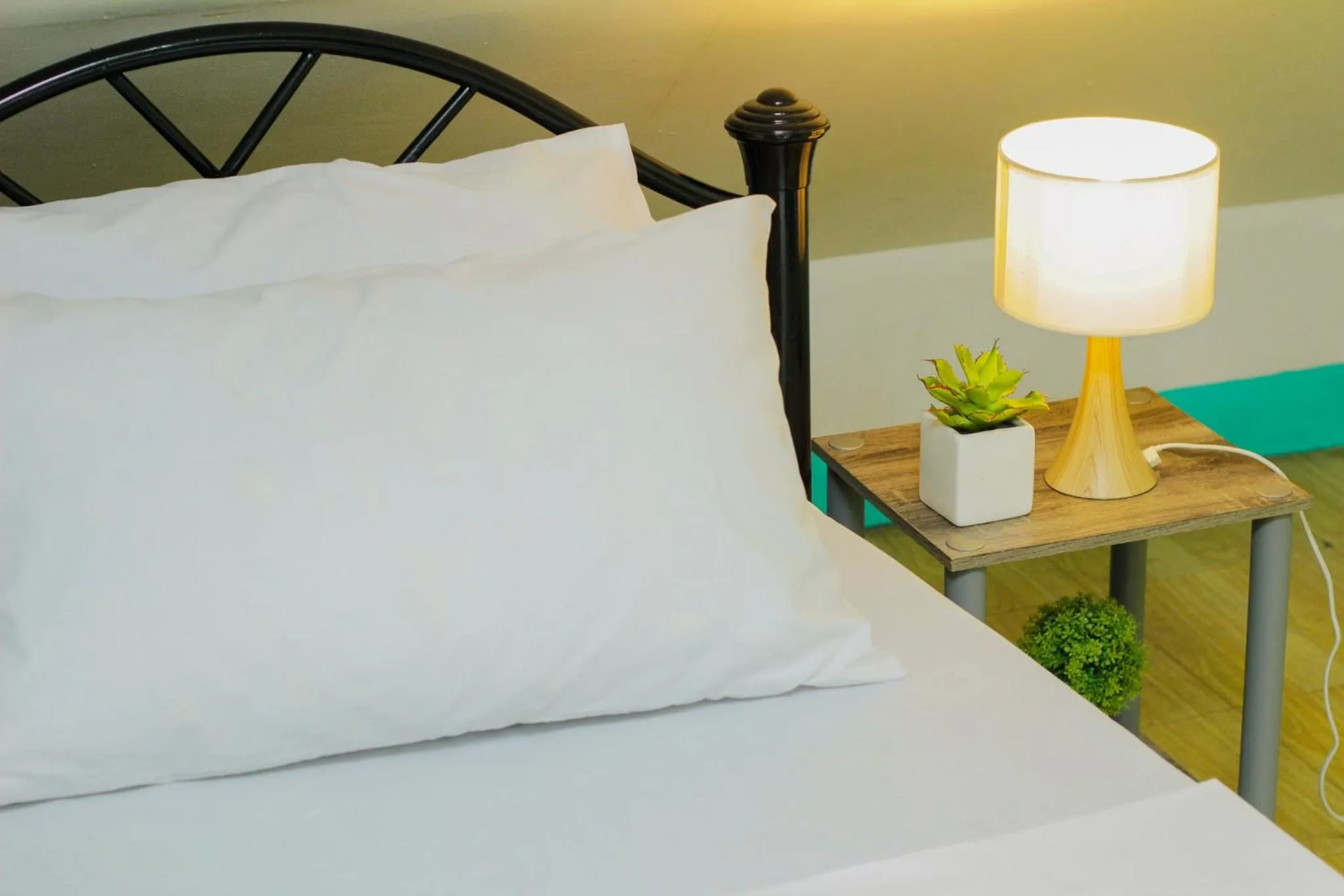 Bed in Nomads MNL Backpackers Homestay - near Airport