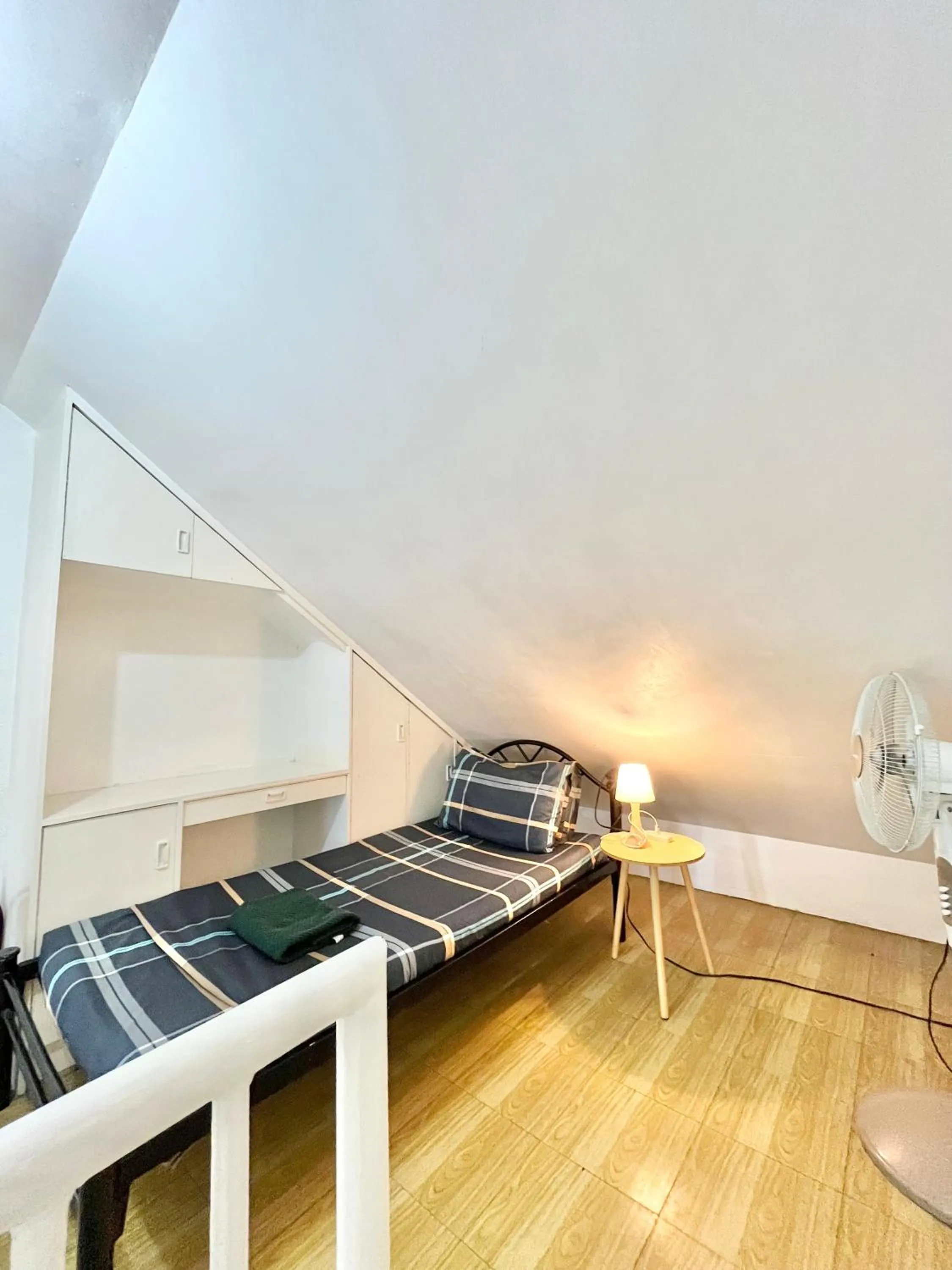 Bed in Nomads MNL Backpackers Homestay - near Airport