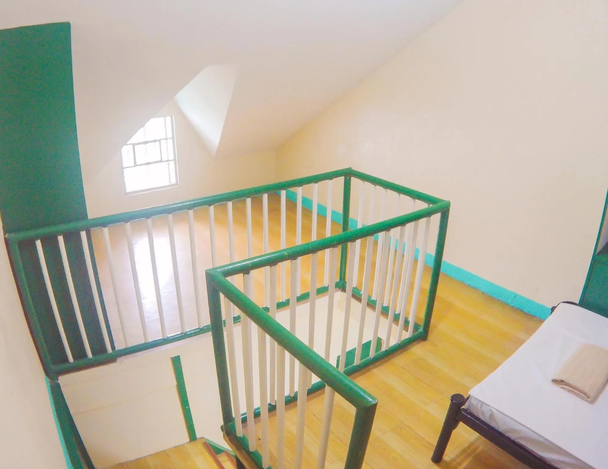 Bed in Nomads MNL Backpackers Homestay - near Airport