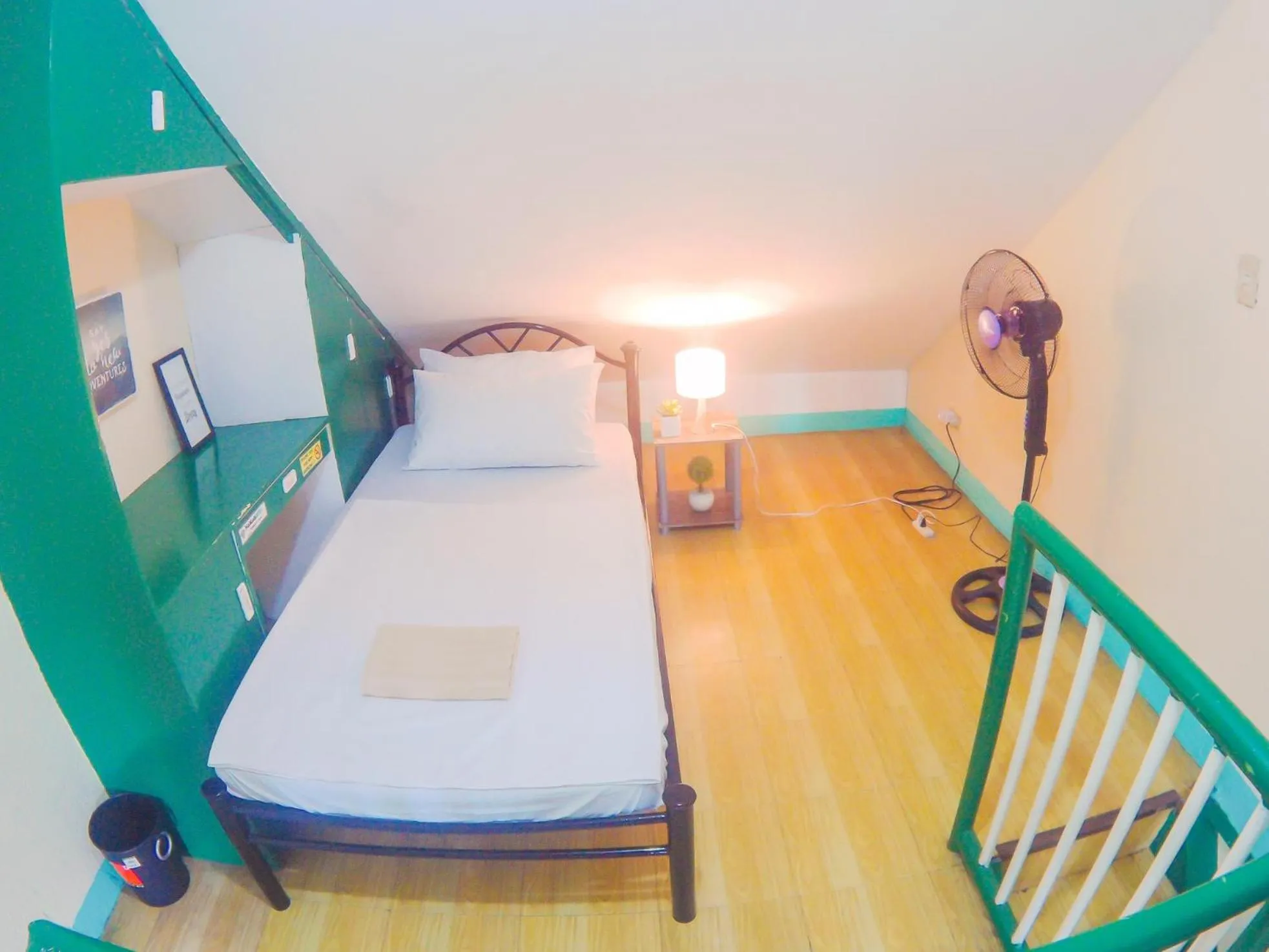 Bed in Nomads MNL Backpackers Homestay - near Airport