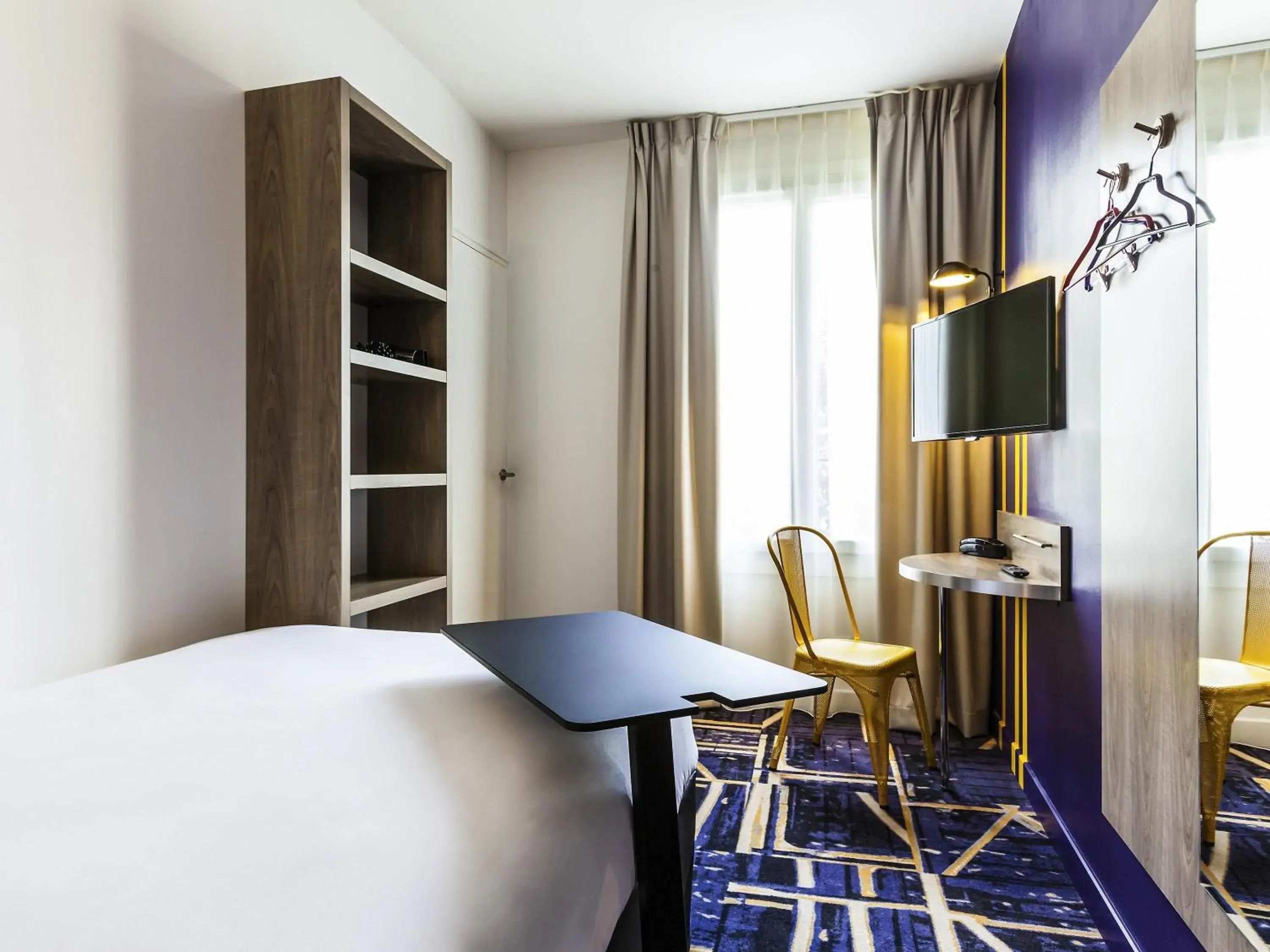 Bedroom, Bed in ibis Styles Paris Mairie De Clichy Bedroom, Bed in ibis Styles Paris Mairie De Clichy