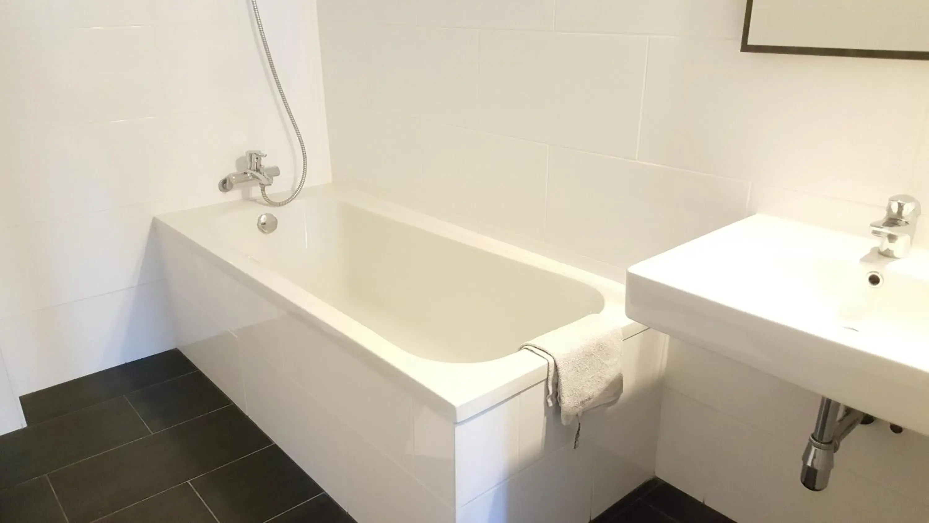 Twin Room with Bathroom in Gasthaus Schwarzer Adler Twin Room with Bathroom in Gasthaus Schwarzer Adler