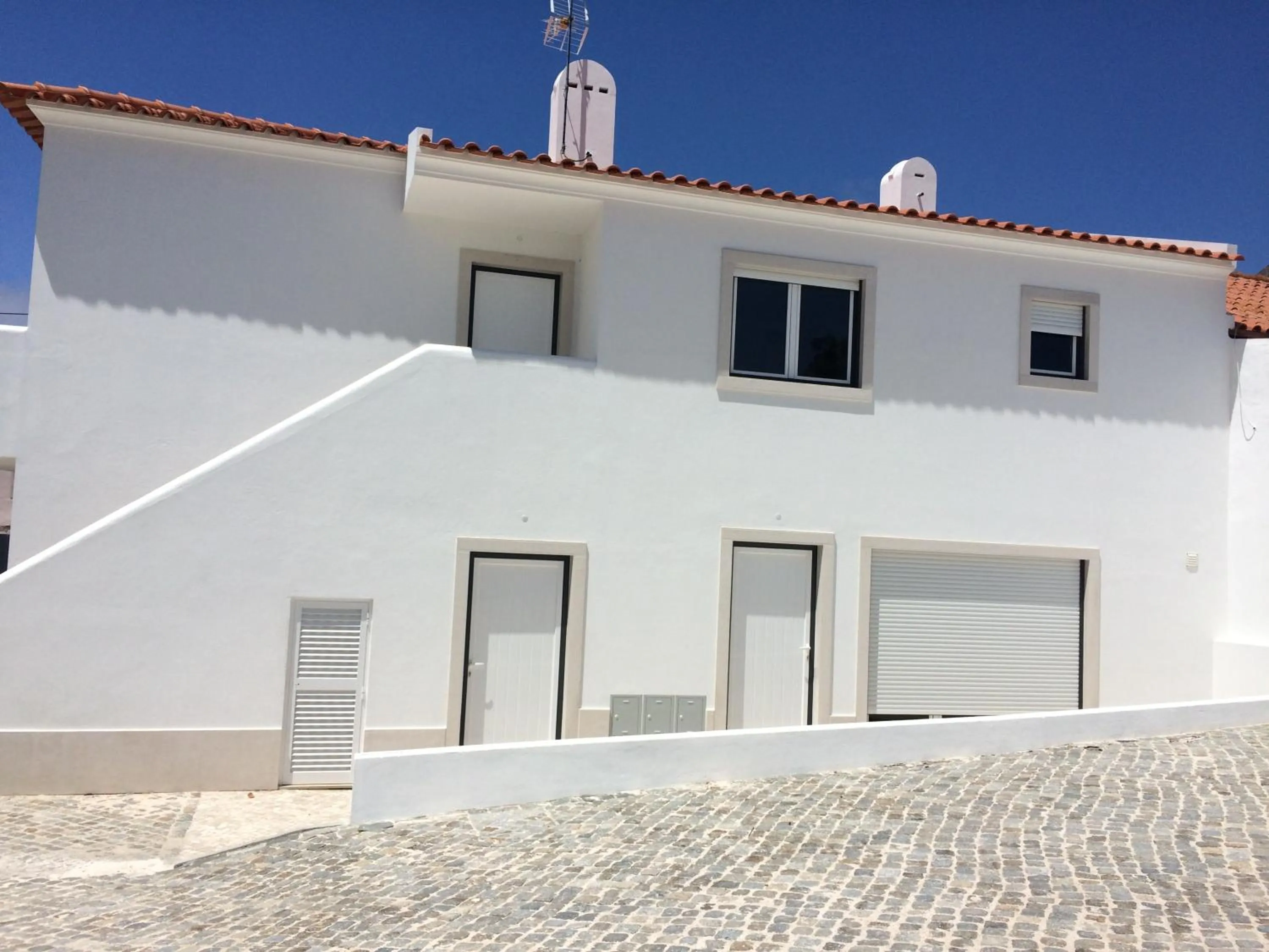 Property building in Cabriz White House