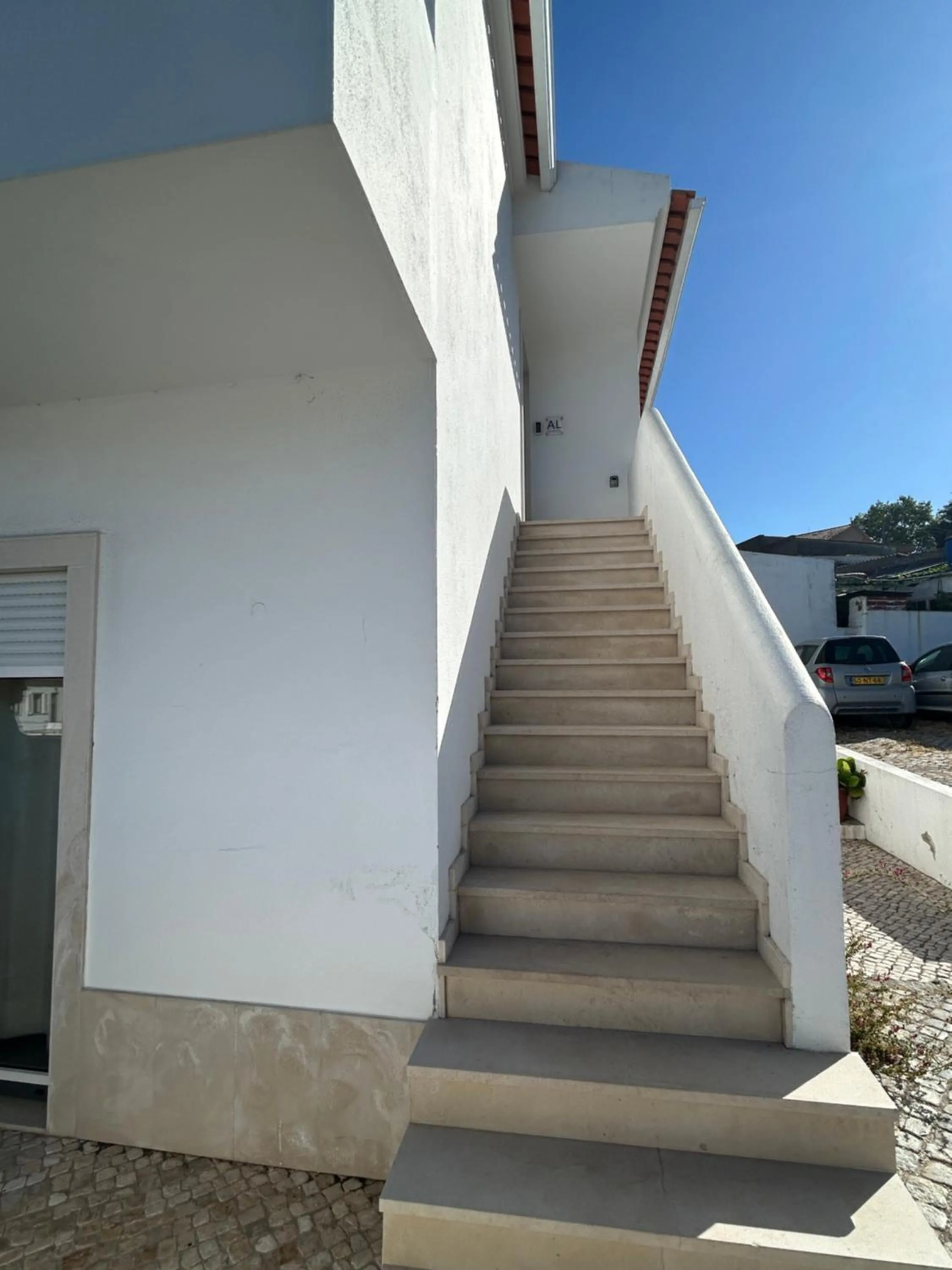 Property building in Cabriz White House