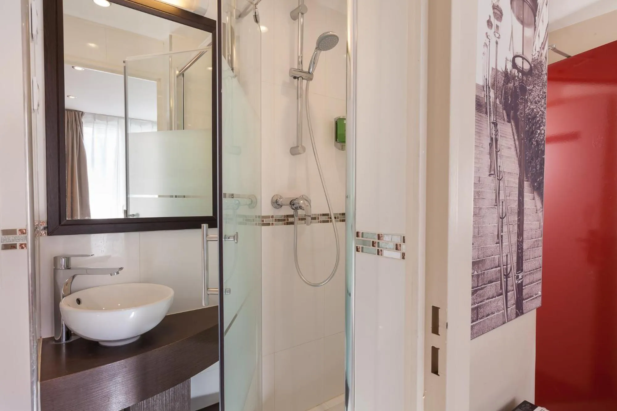 Bathroom in Hotel Apolonia Paris Montmartre; Sure Hotel Collection by Best Western