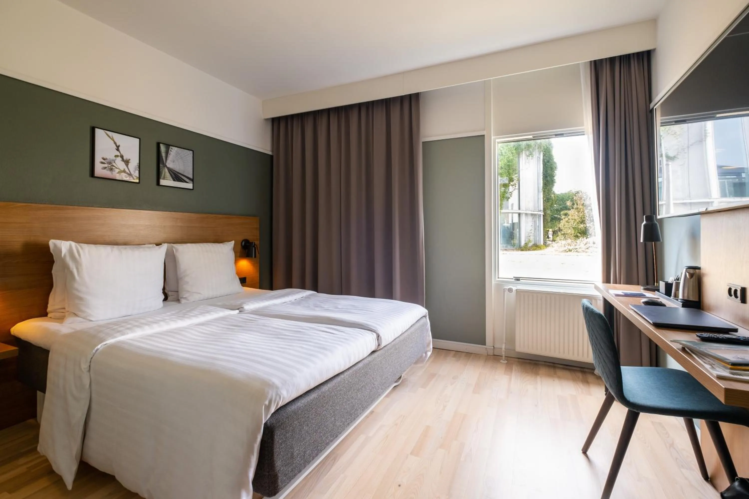 View (from property/room), Bed in Go Hotel Østerport