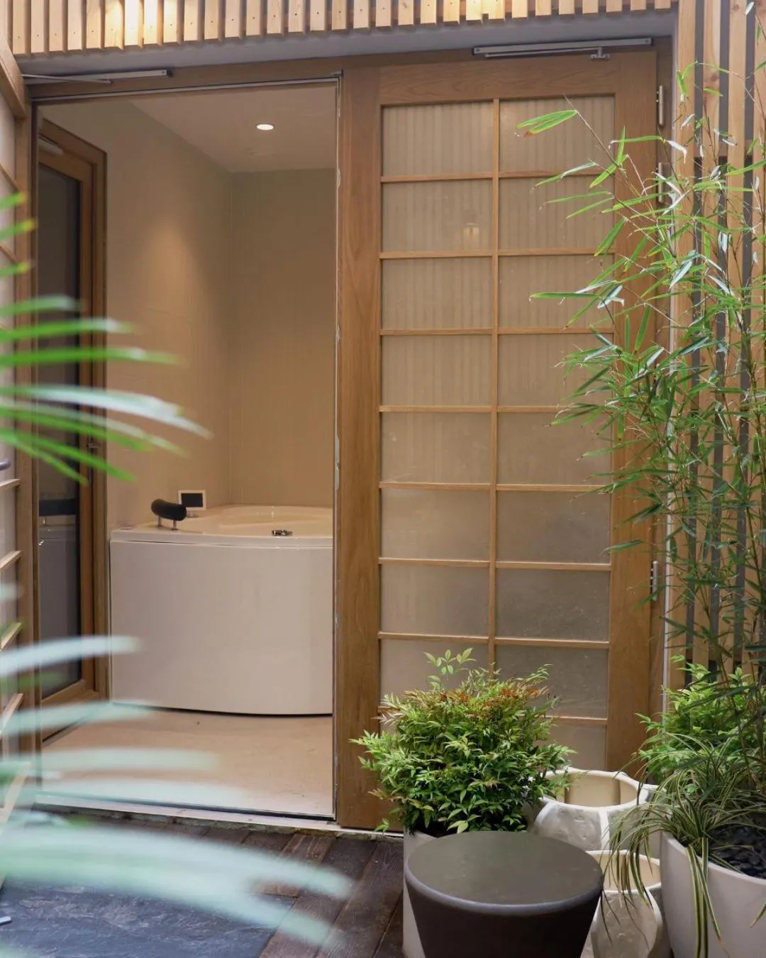 Spa and wellness centre/facilities in Hotel Litteraire Le Swann, BW Premier Collection