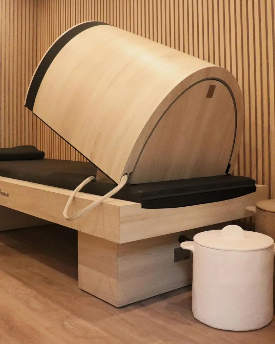 Hot Tub in Hotel Litteraire Le Swann, BW Premier Collection