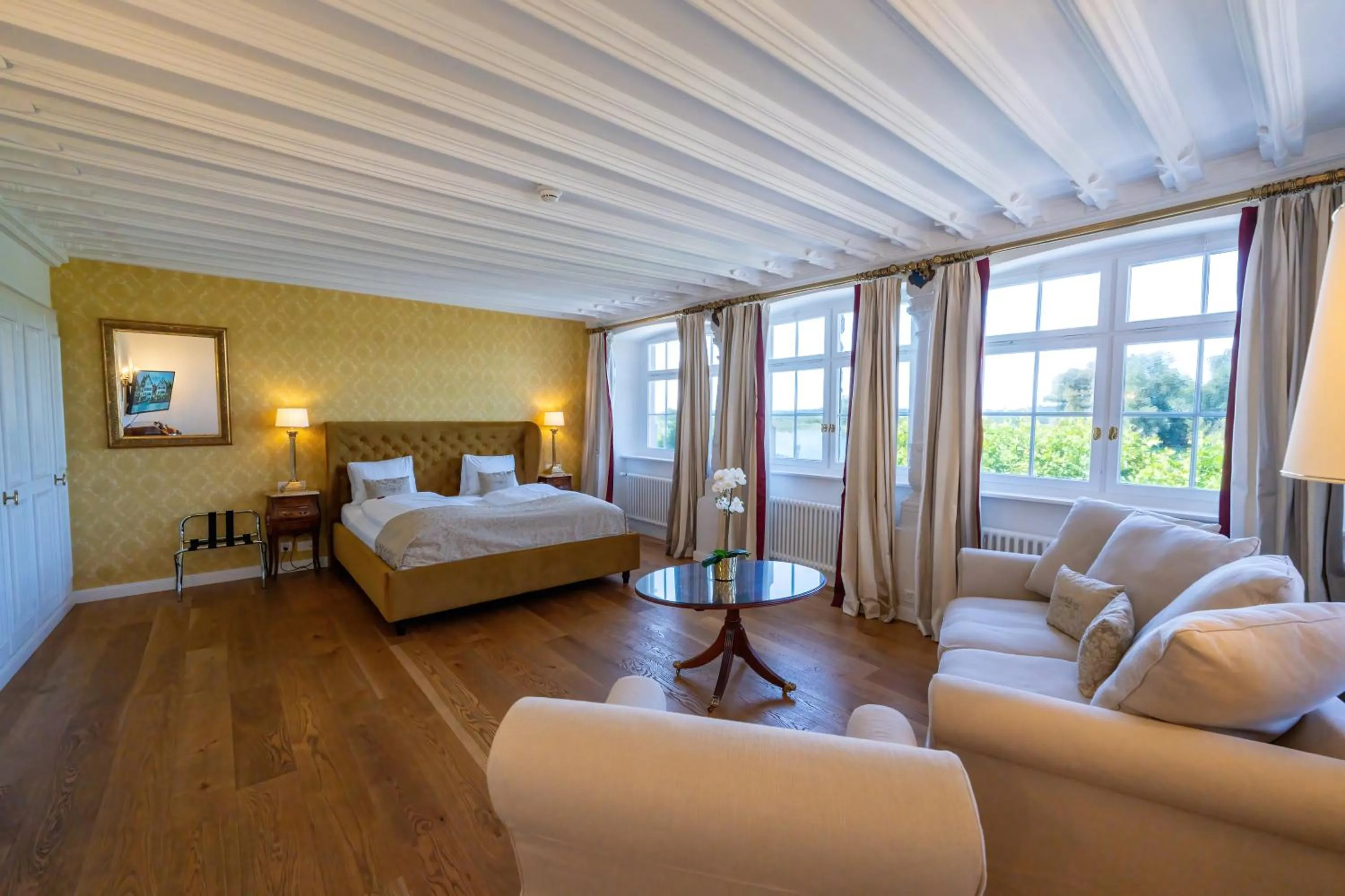 Bed in Hotel Porto Sofie Gottlieben