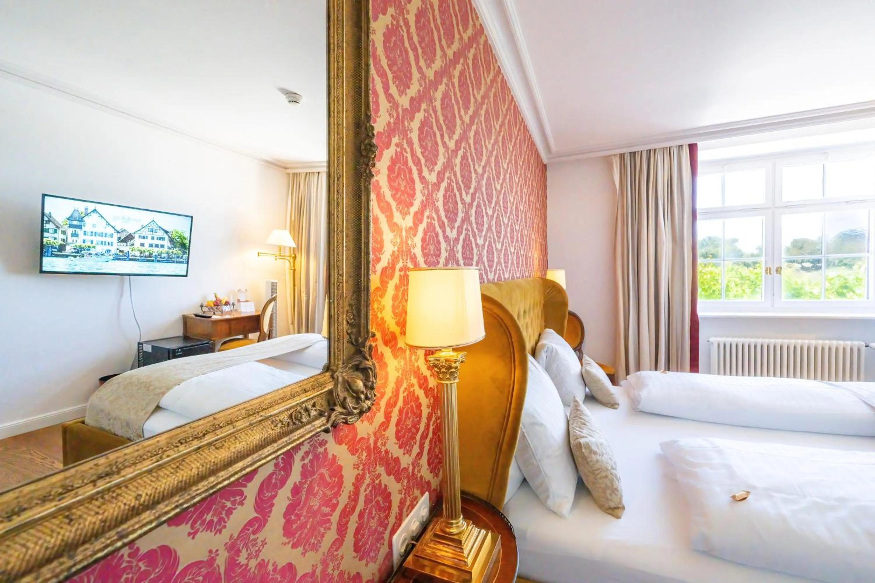 Bed in Hotel Porto Sofie Gottlieben