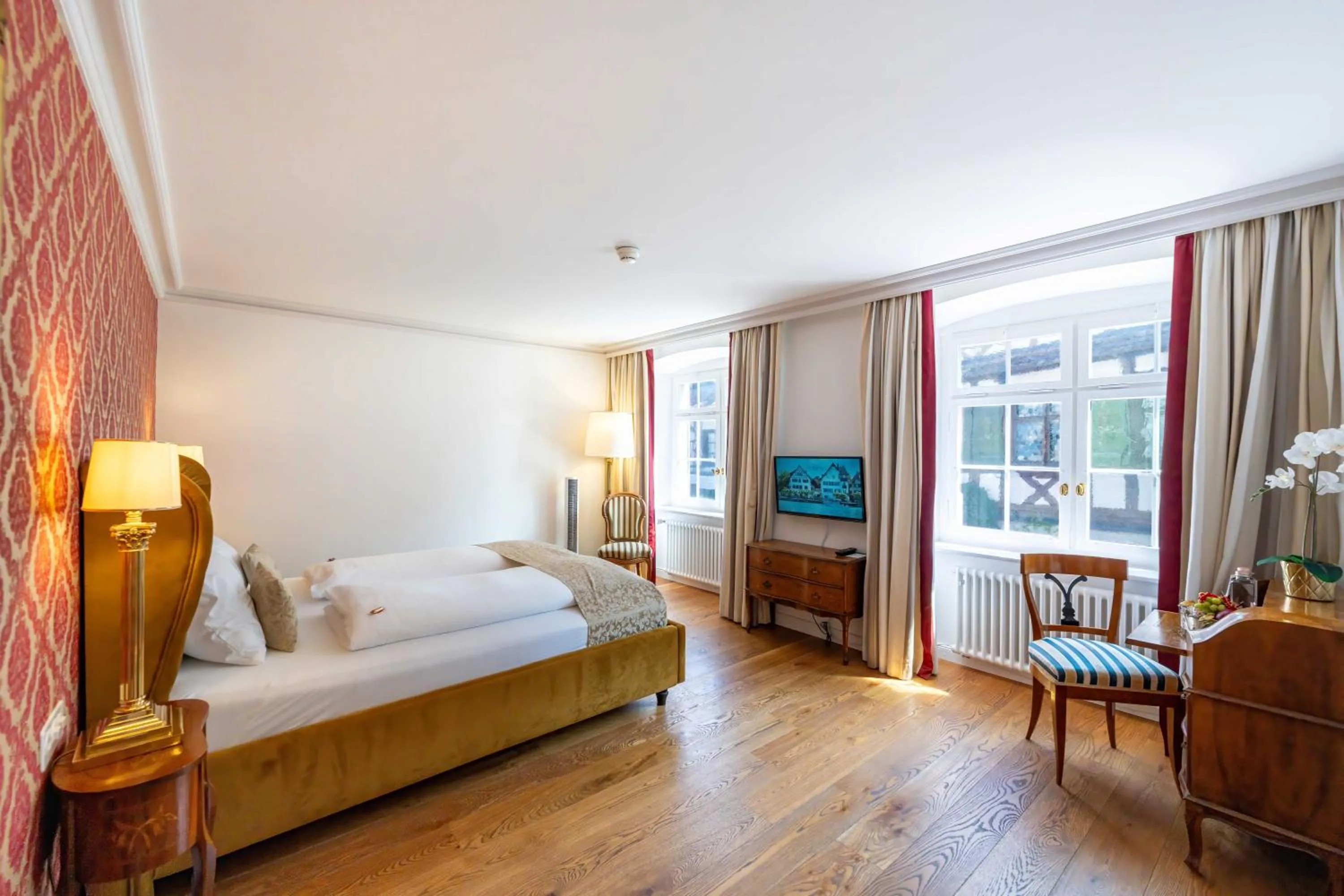 Bed in Hotel Porto Sofie Gottlieben