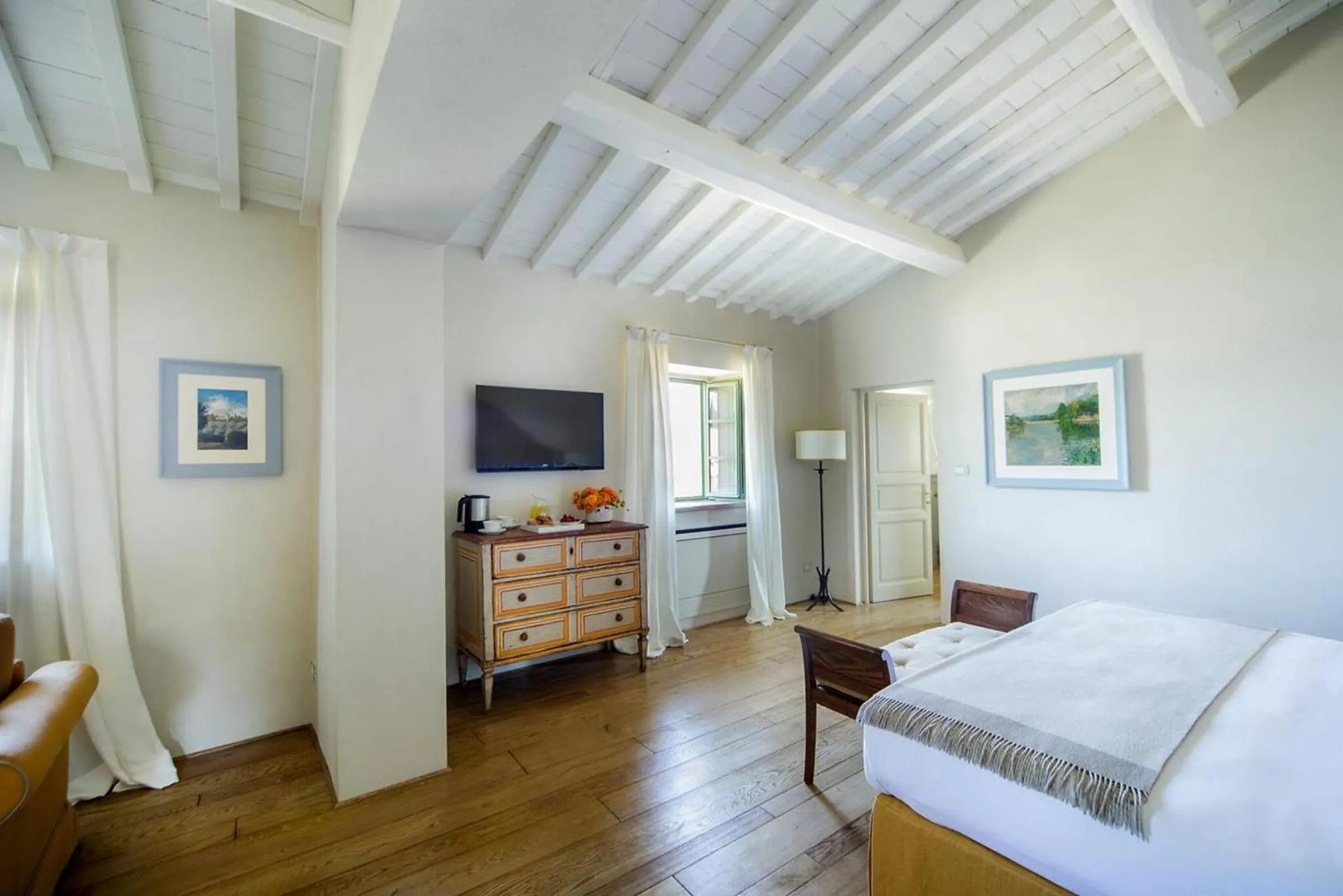 Bedroom, Bed in Borgo Del Cabreo