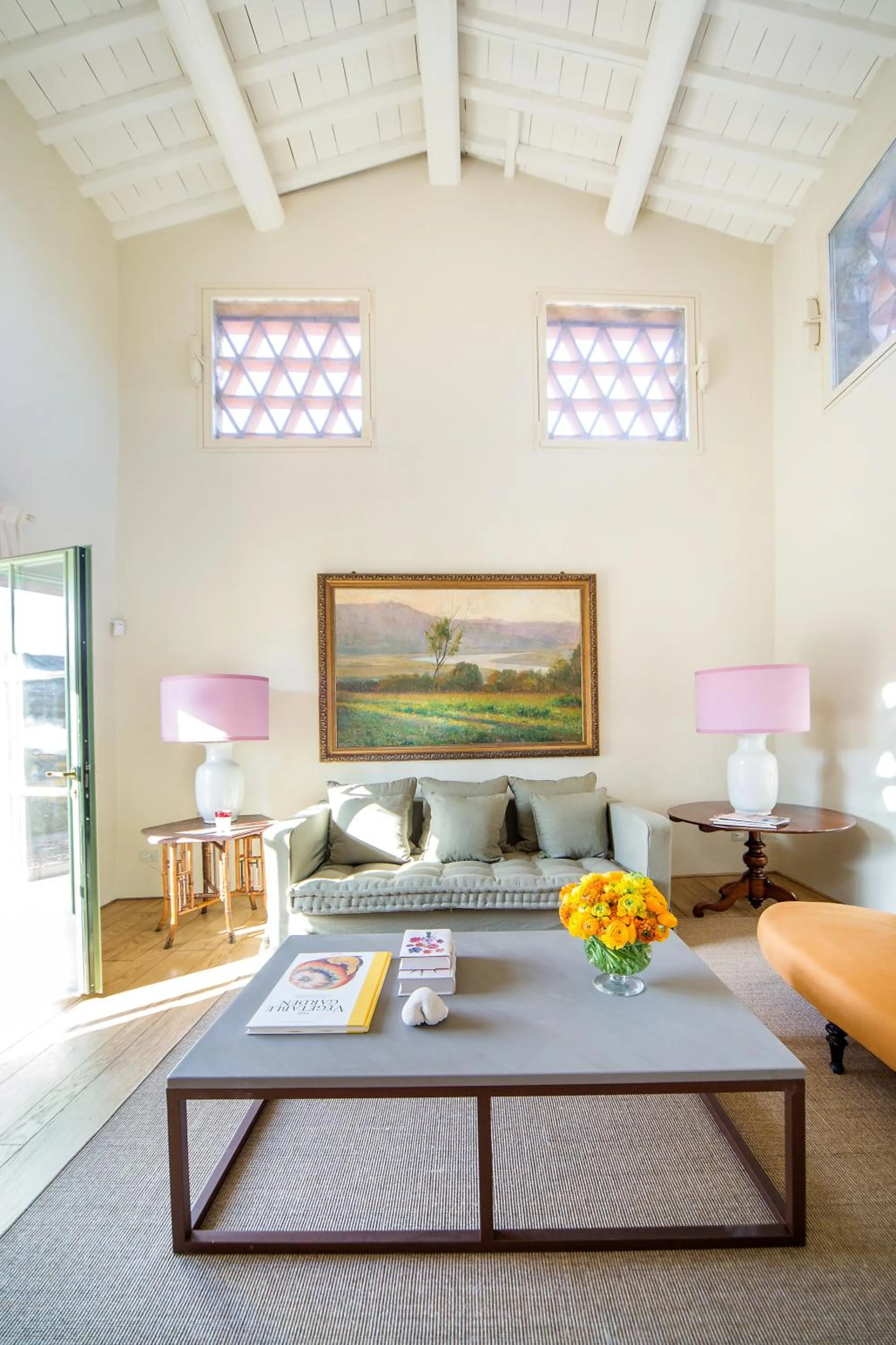 Living room, Bed in Borgo Del Cabreo