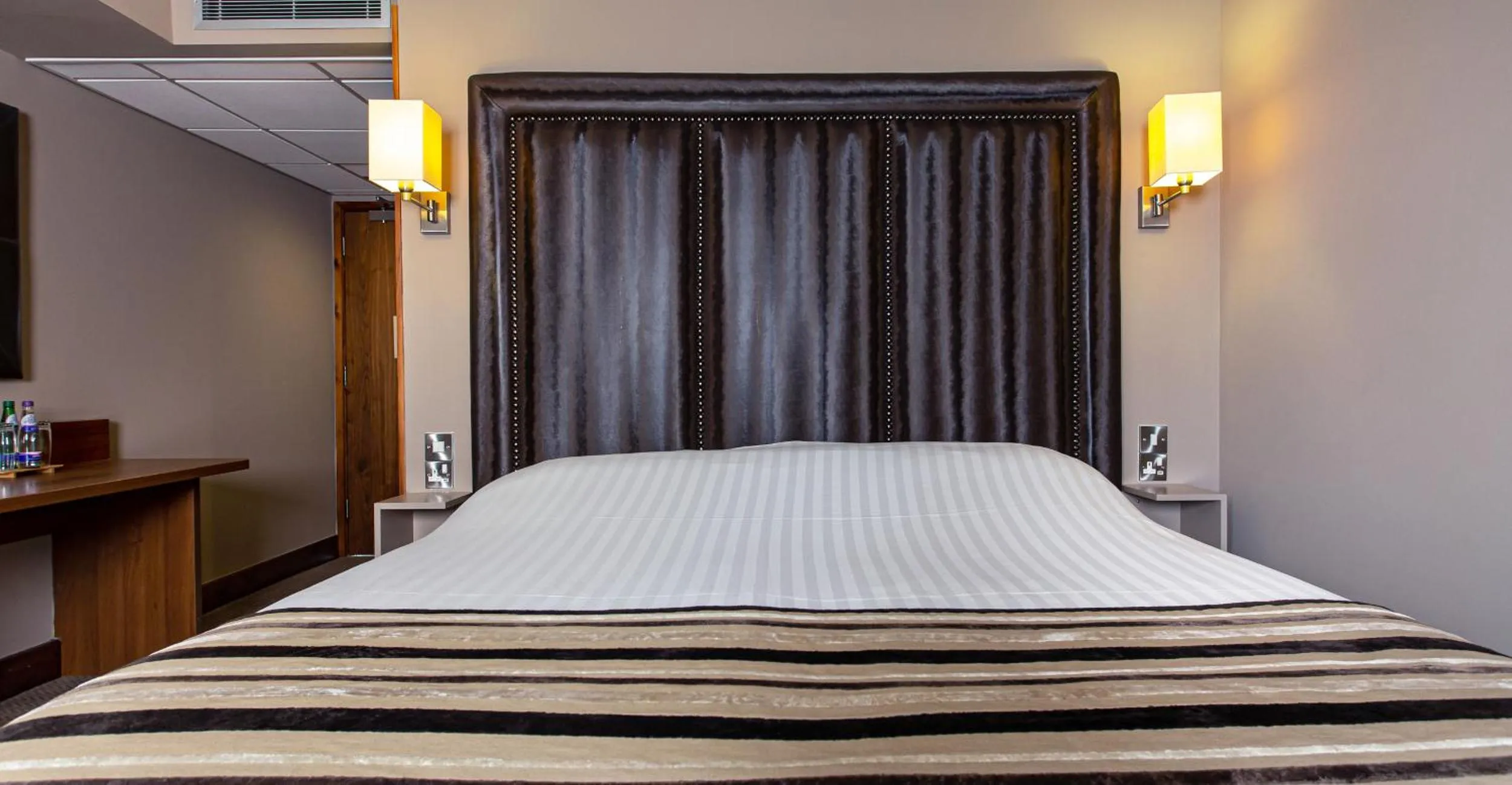 Bed in The Big Blue Hotel - Blackpool Pleasure Beach