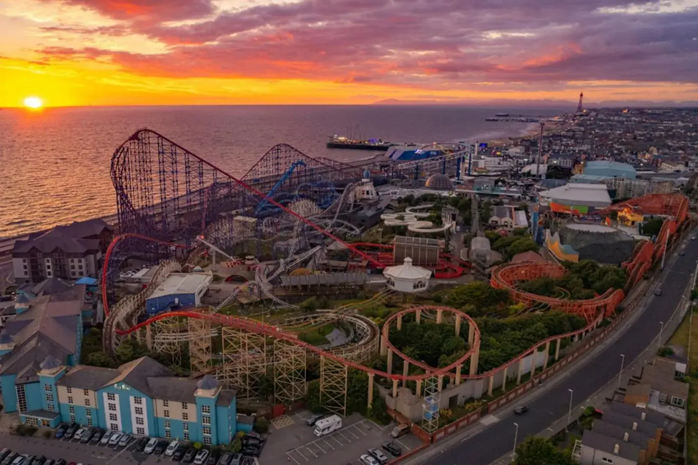 Property building in The Big Blue Hotel - Blackpool Pleasure Beach Property building in The Big Blue Hotel - Blackpool Pleasure Beach