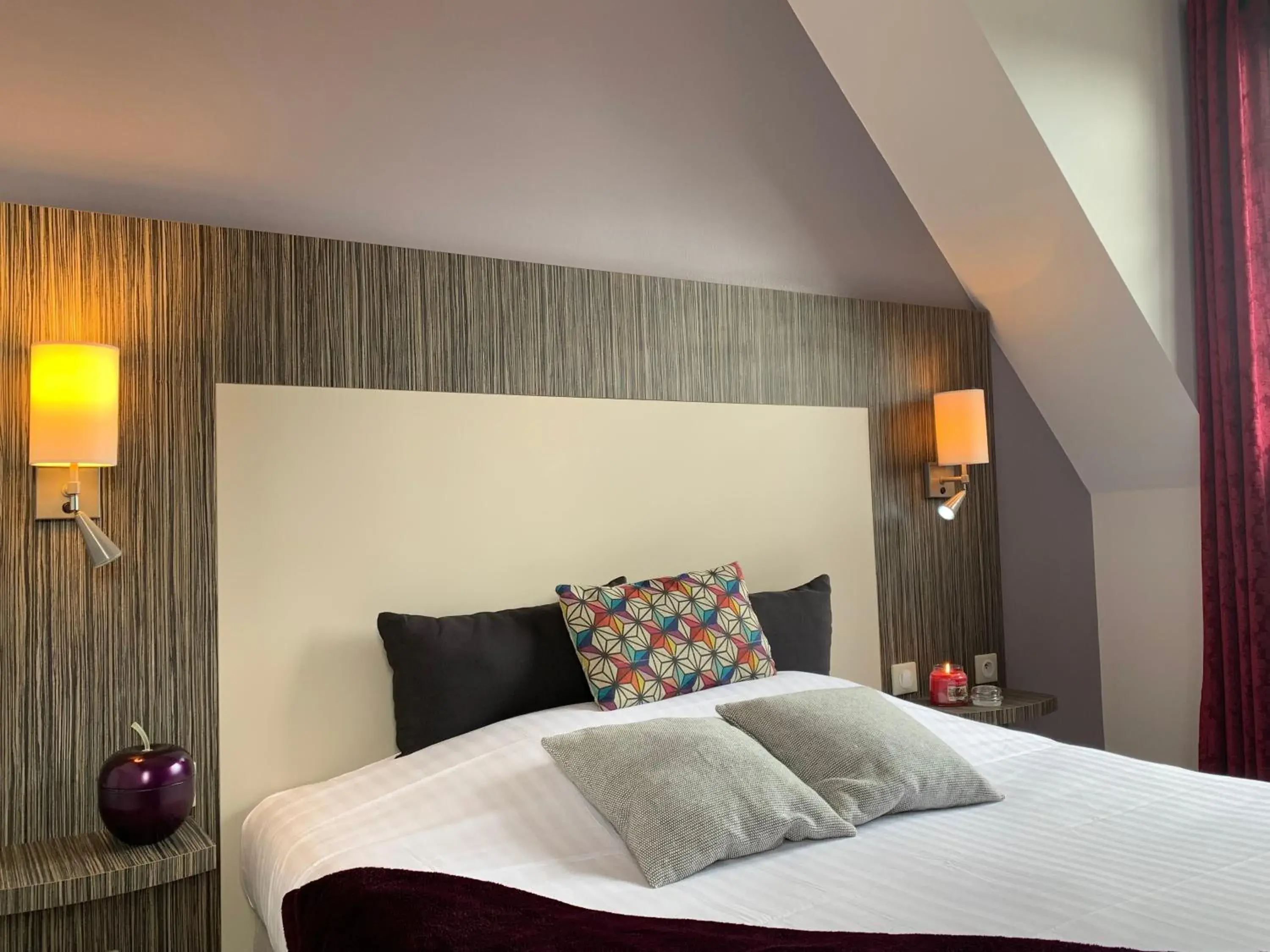 Bed in Logis Hotel La Croix Blanche Fontevraud Bed in Logis Hotel La Croix Blanche Fontevraud