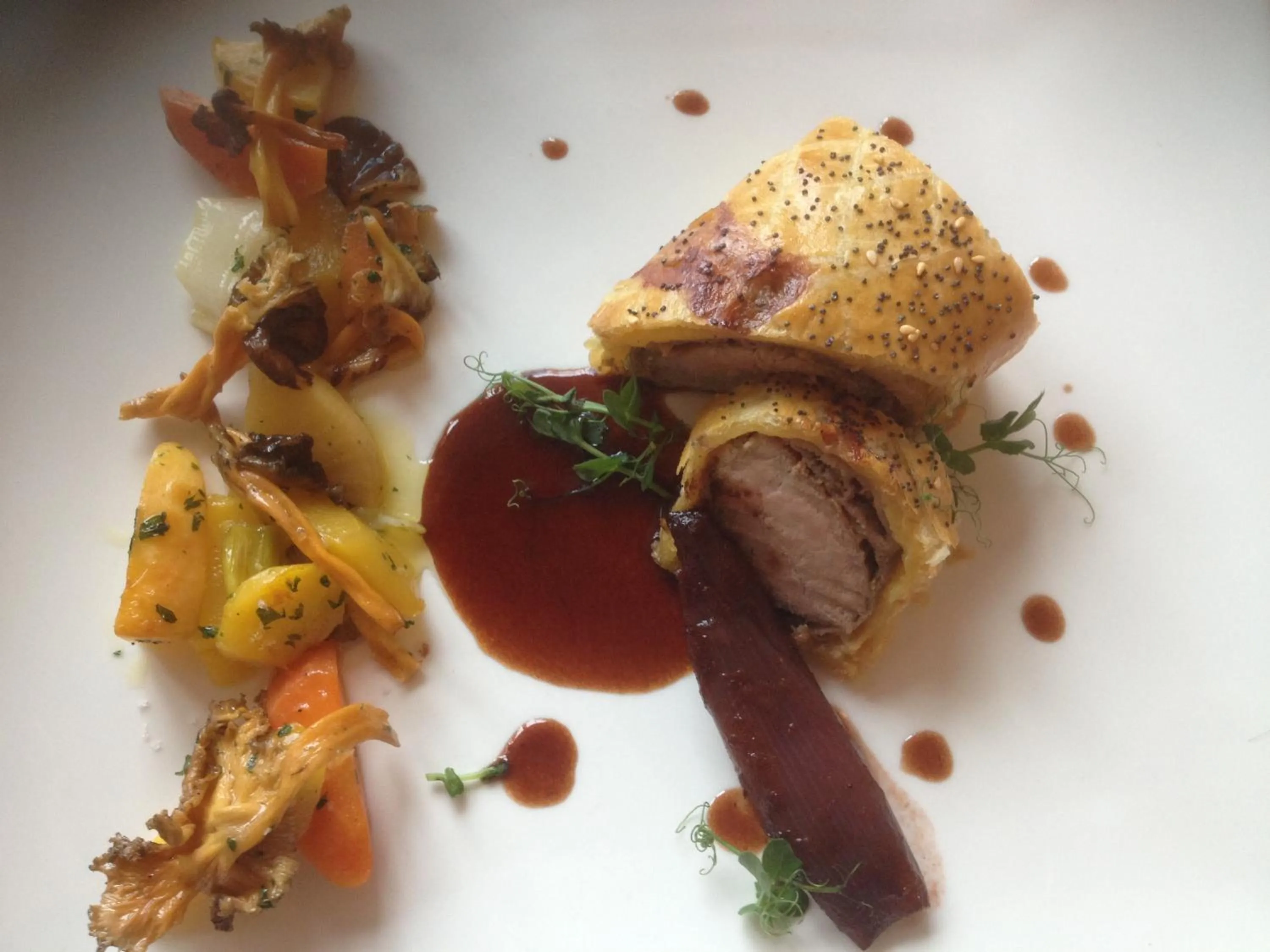 Restaurant/places to eat in Logis Hotel La Croix Blanche Fontevraud