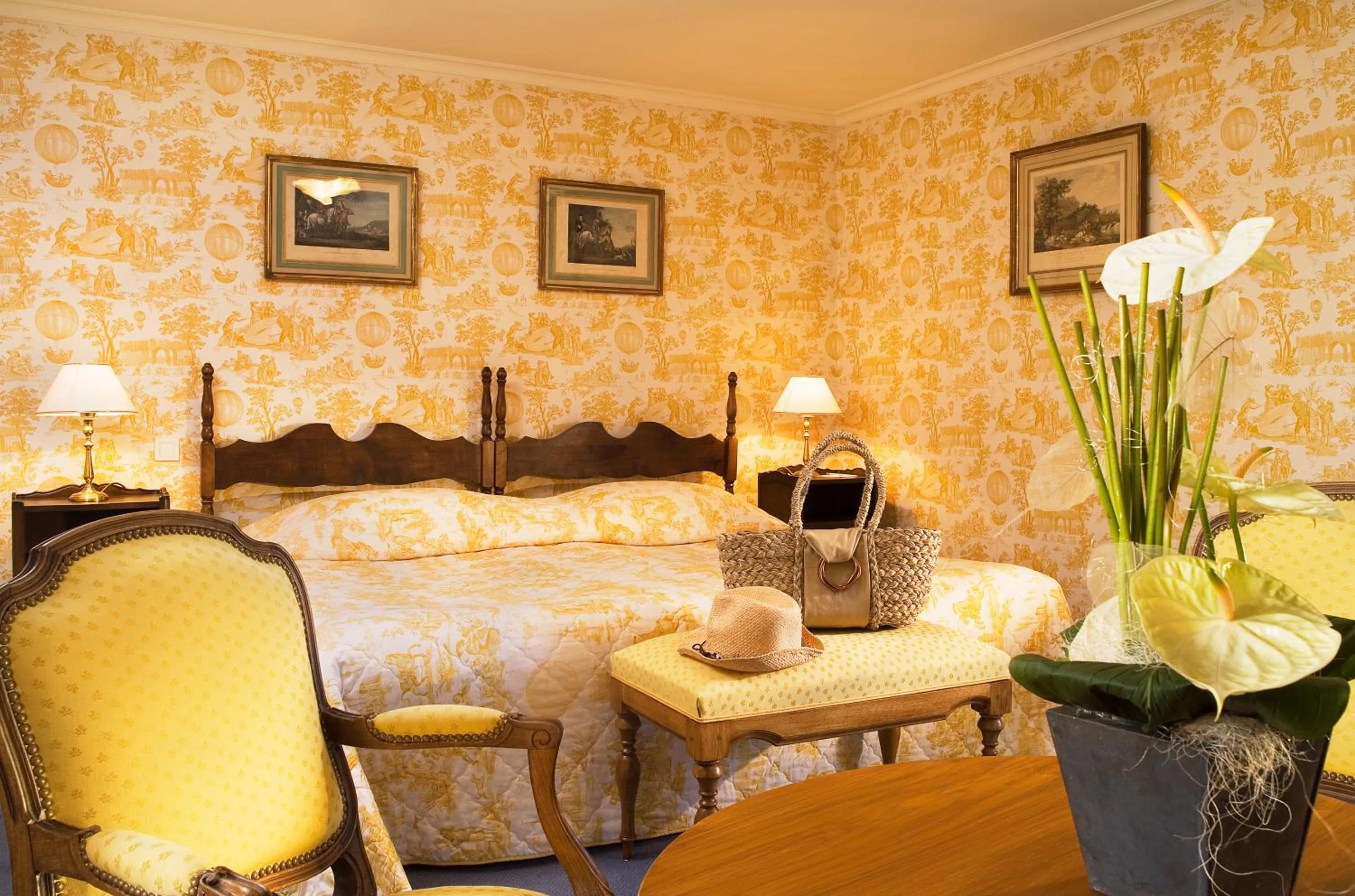 Bedroom in Château d'Isenbourg & SPA