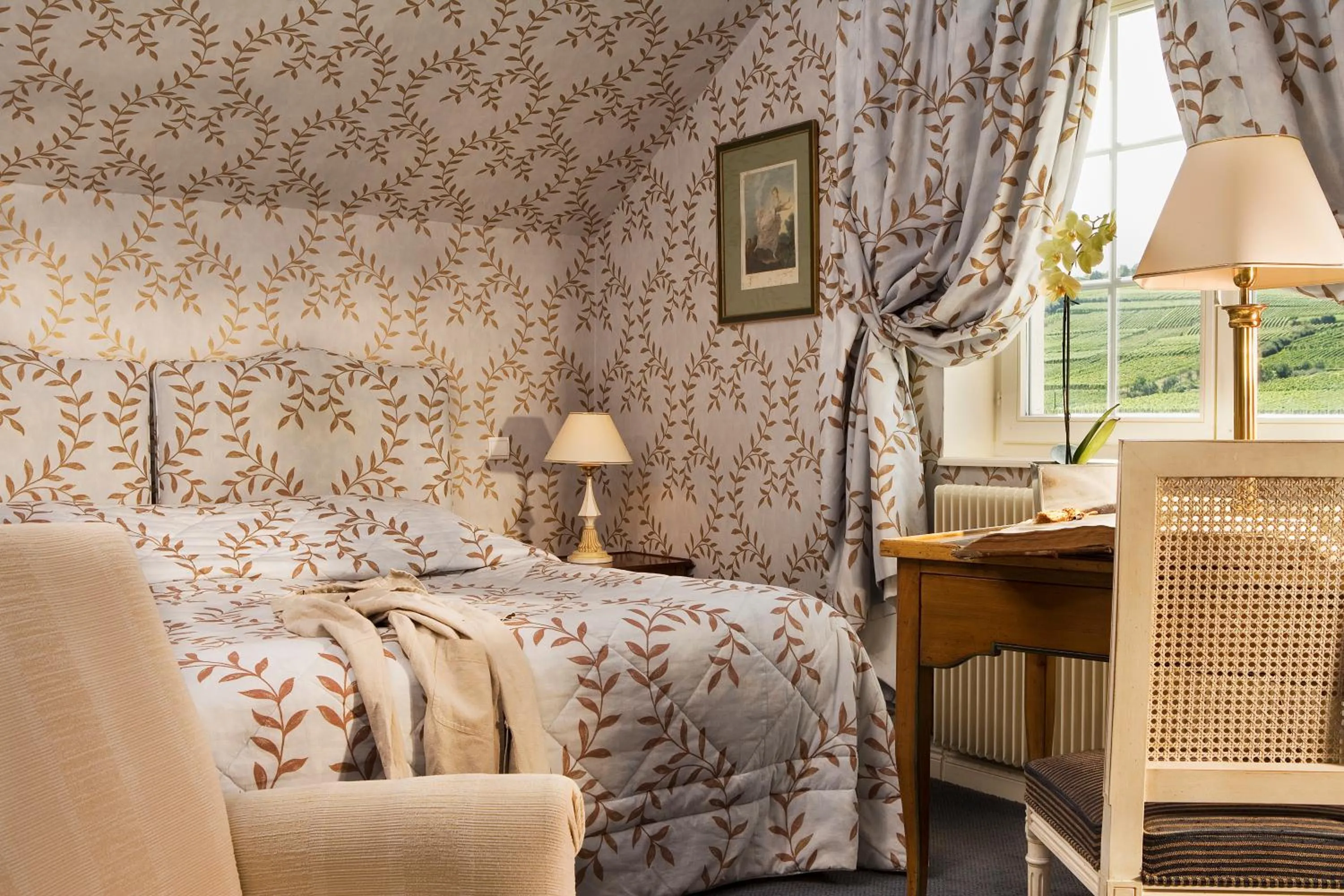 Bedroom in Château d'Isenbourg & SPA