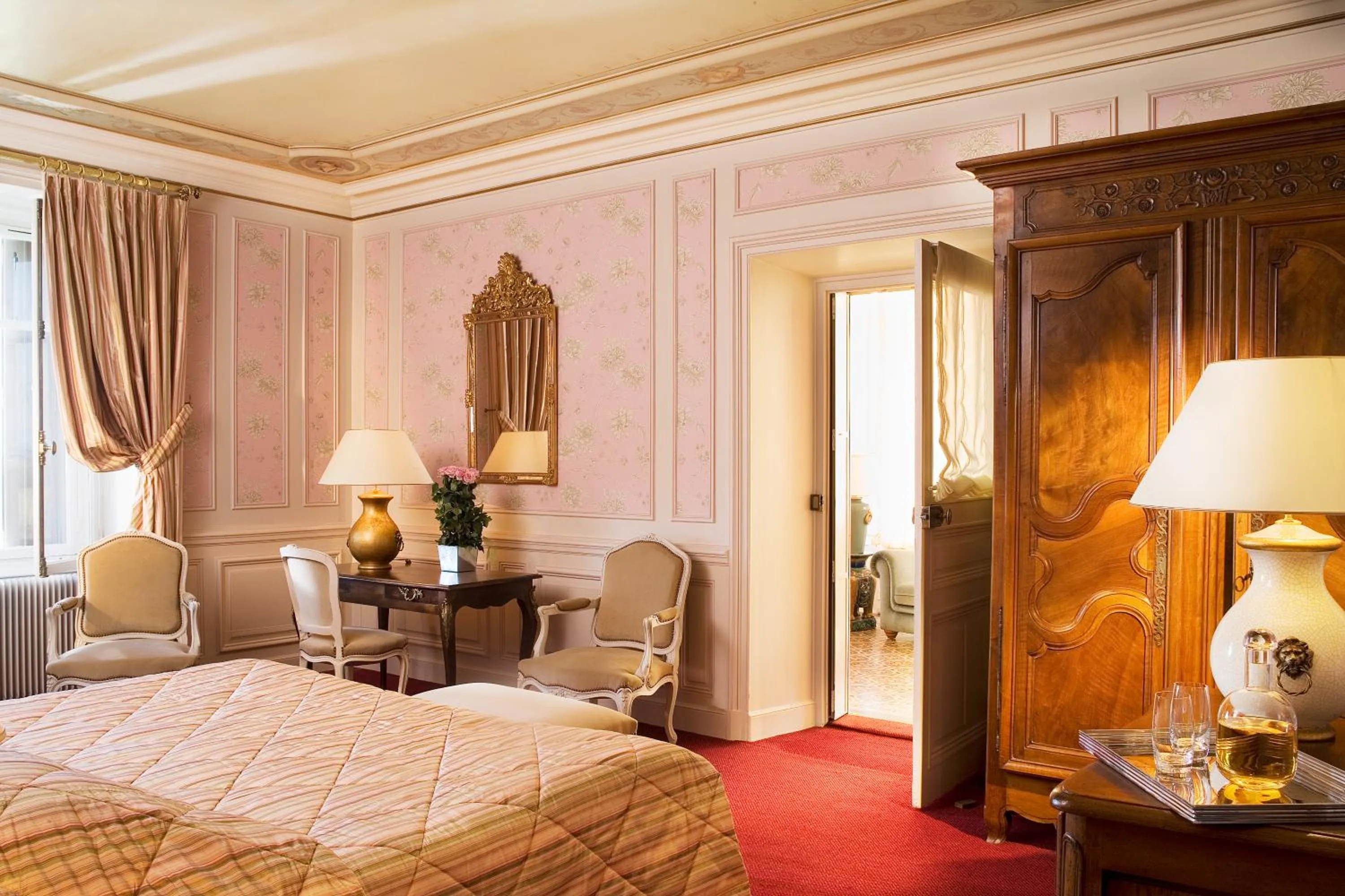 Bedroom in Château d'Isenbourg & SPA