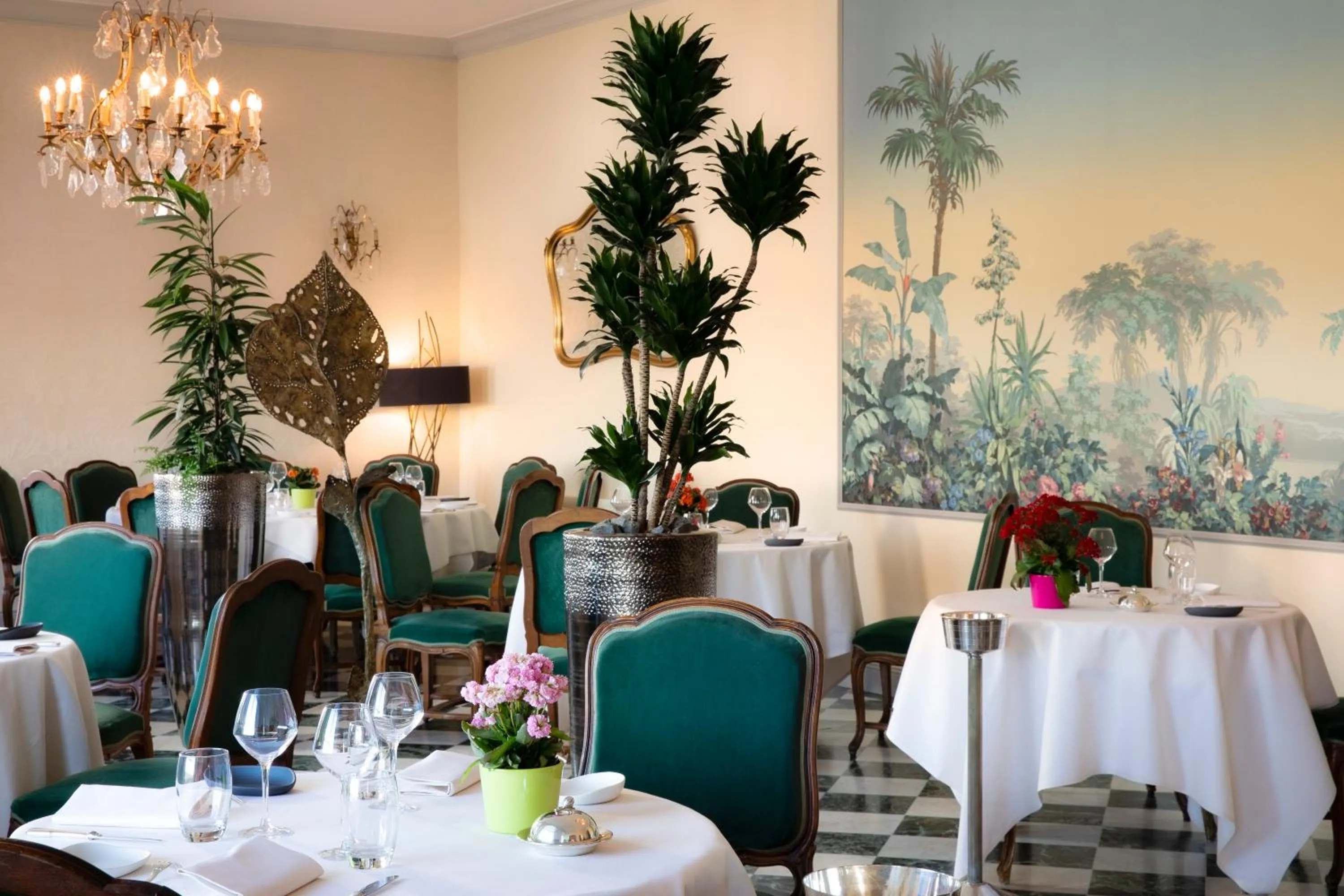 Restaurant/places to eat in Château d'Isenbourg & SPA