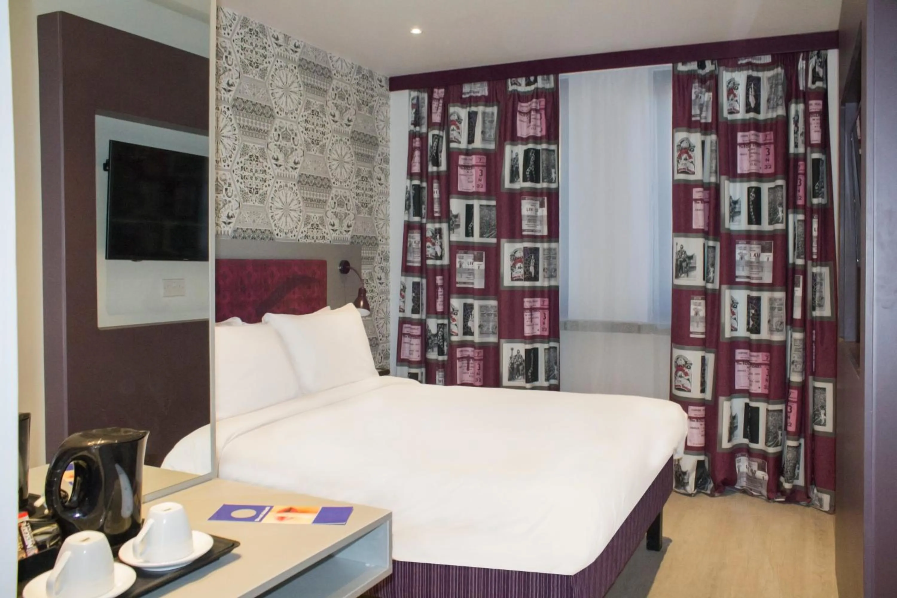 Bedroom in Best Western Plus London Wembley Hotel