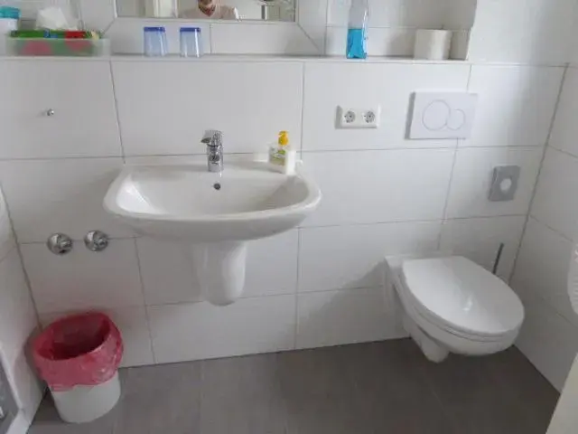 Single Room with Balcony - single occupancy in Hotel Hohe Flum Single Room with Balcony - single occupancy in Hotel Hohe Flum