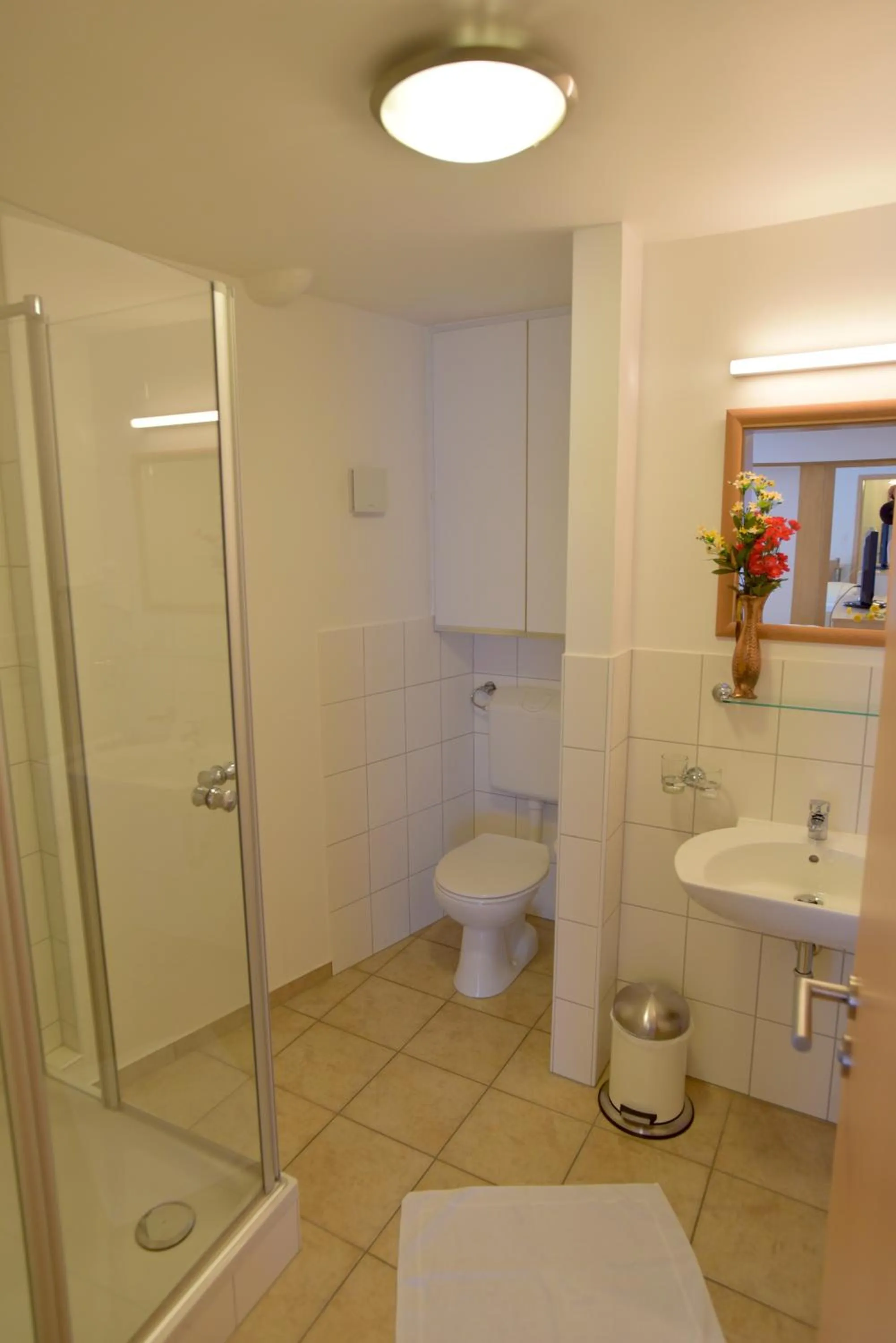 Decorative detail, Bathroom in Gasthof Grüner Baum