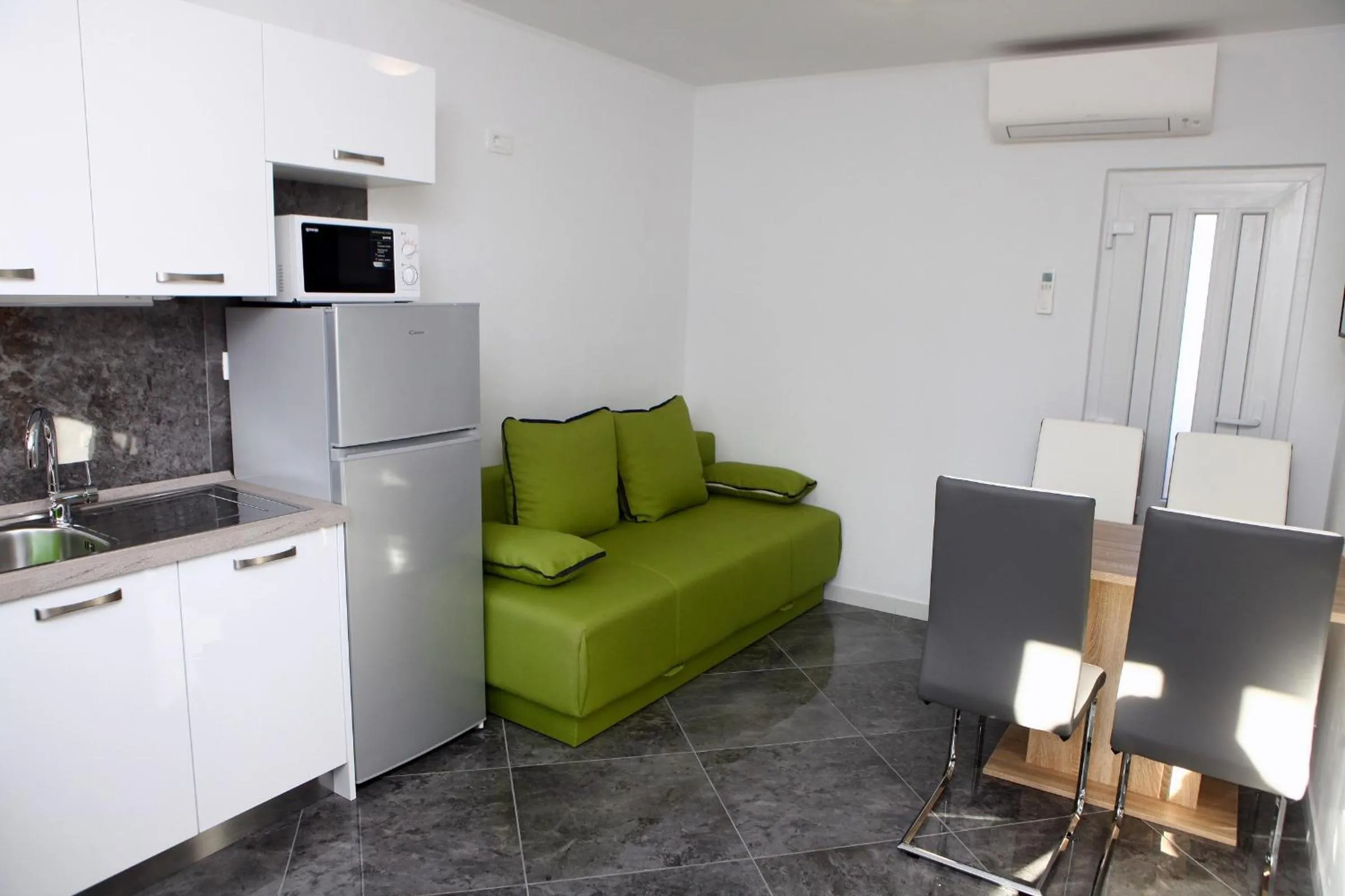 Kitchen or kitchenette in Apartmaji sončne terase - Sunny Terraces Apartments