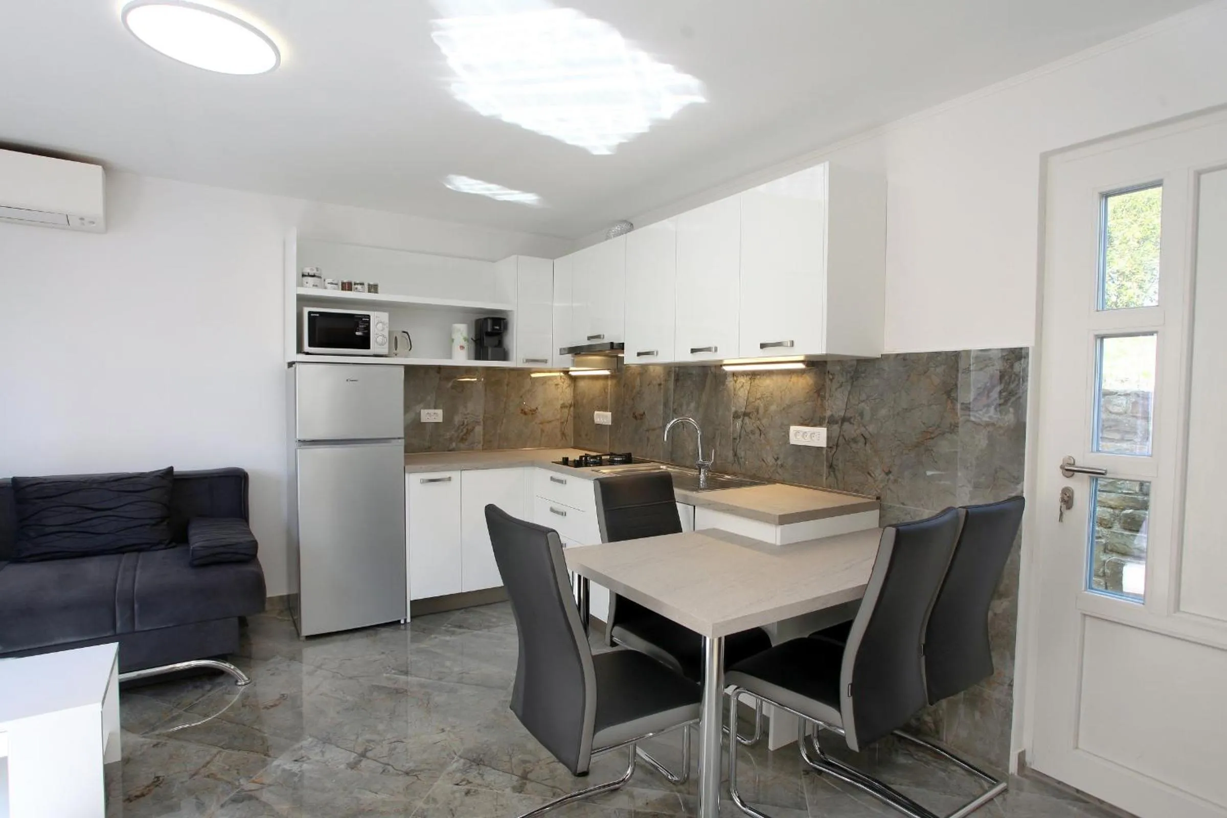 Kitchen or kitchenette in Apartmaji sončne terase - Sunny Terraces Apartments
