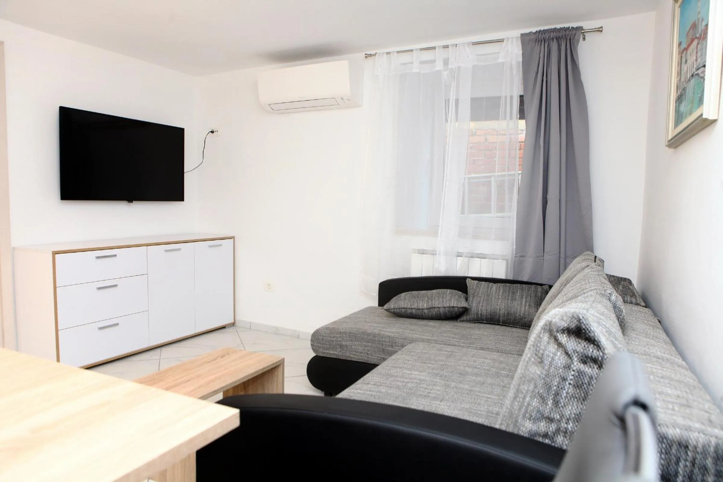 TV and multimedia in Apartmaji sončne terase - Sunny Terraces Apartments