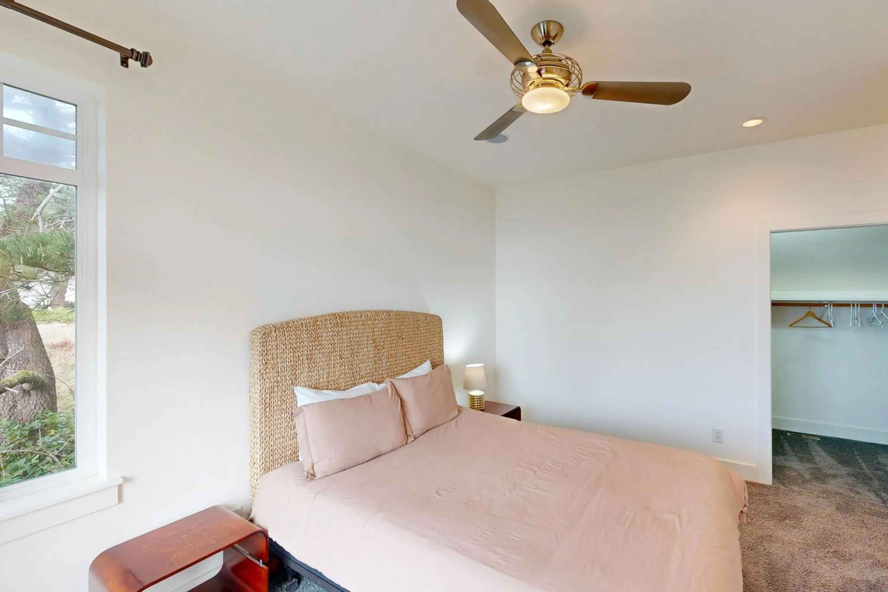 Bed in Alder Beach House