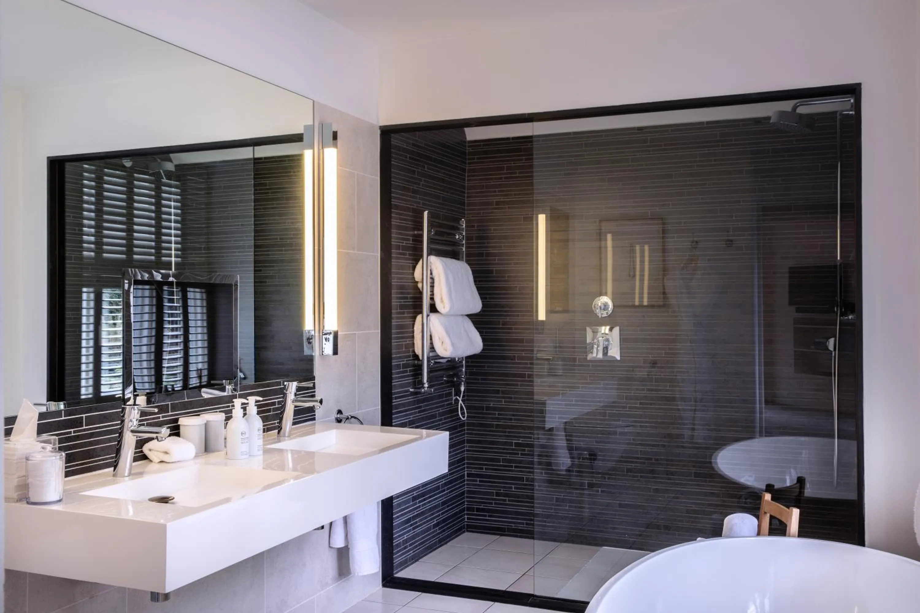 Bathroom in Linthwaite House Hotel