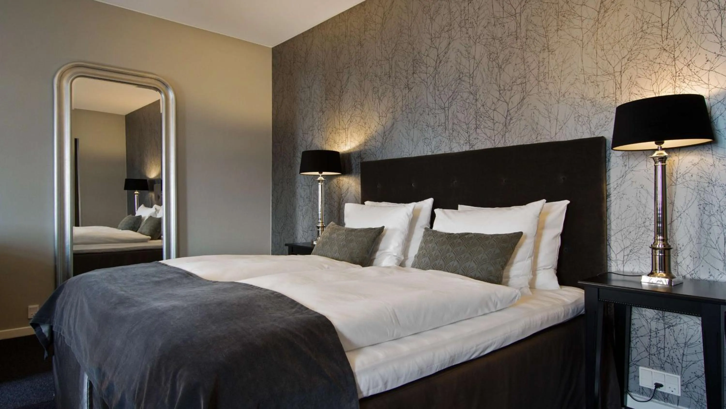 Photo of the whole room, Bed in Hotel Kronjylland