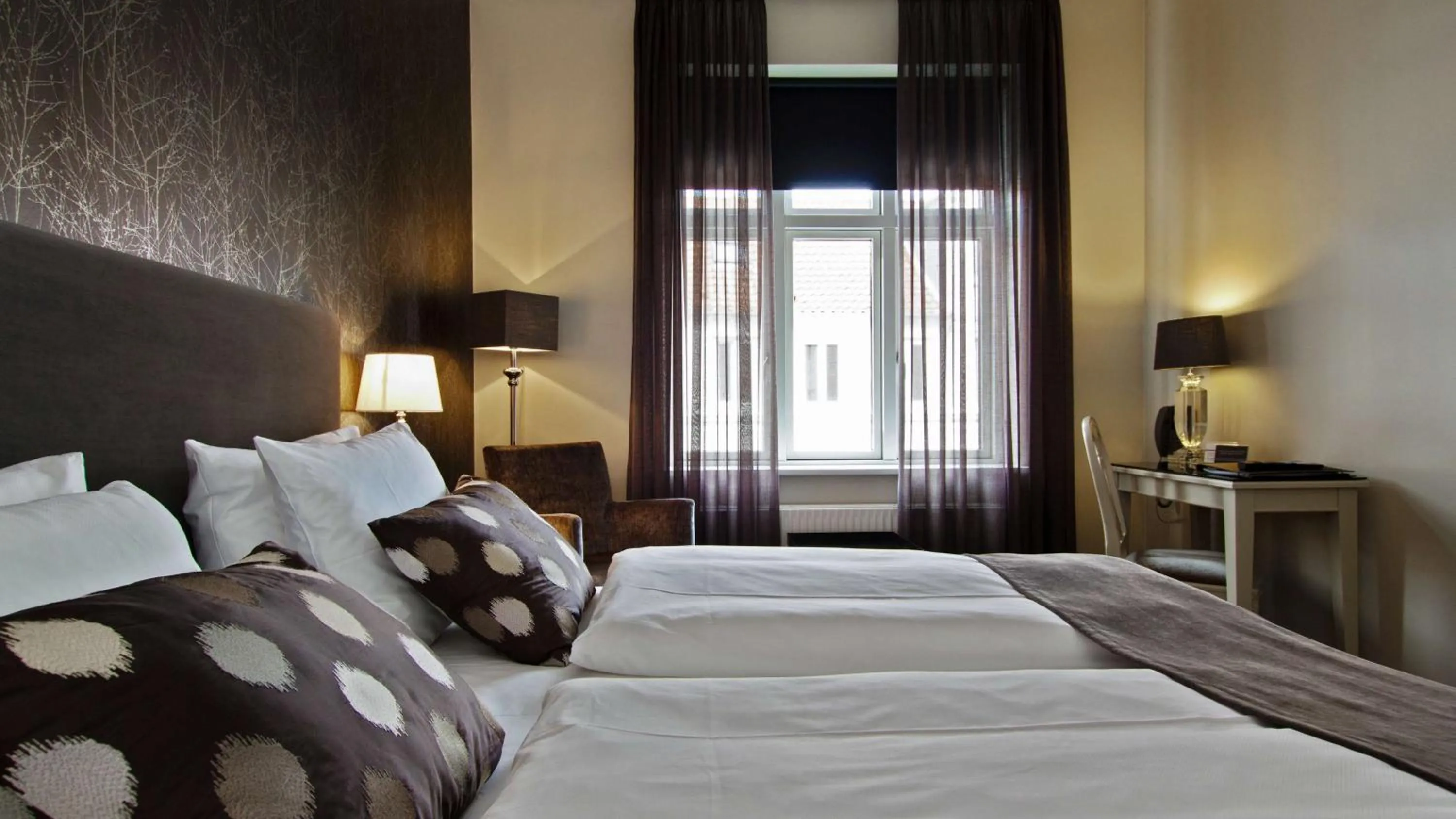 Photo of the whole room, Bed in Hotel Kronjylland