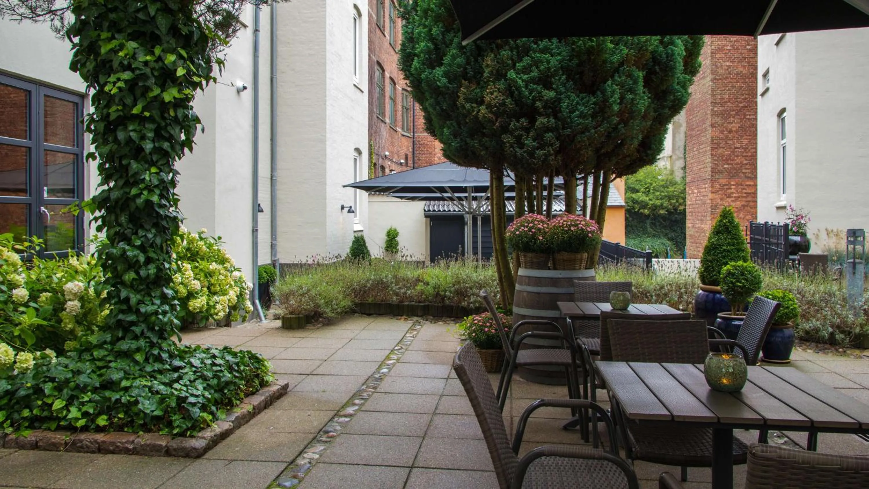 Property building in Hotel Kronjylland