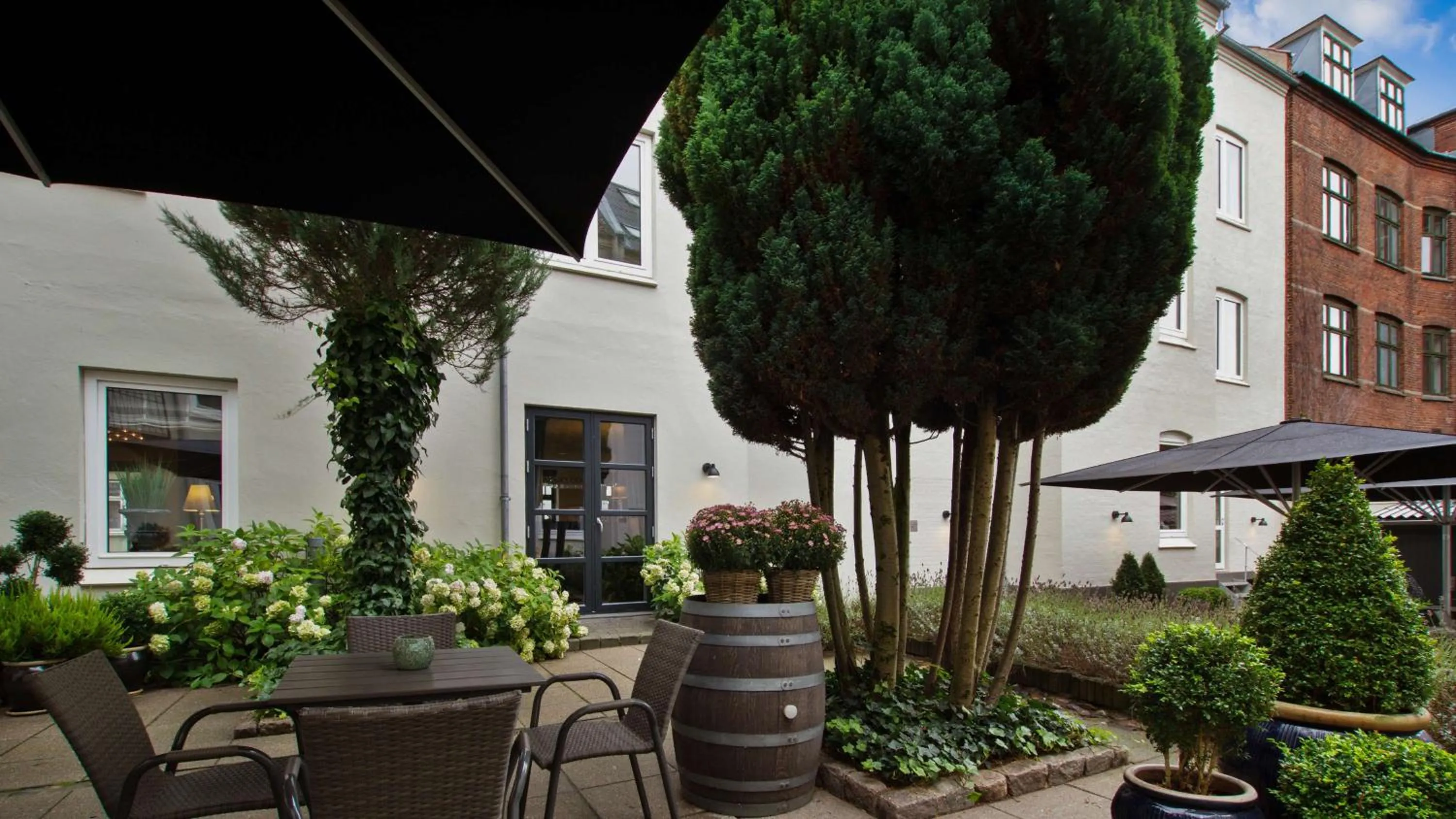 Property building in Hotel Kronjylland